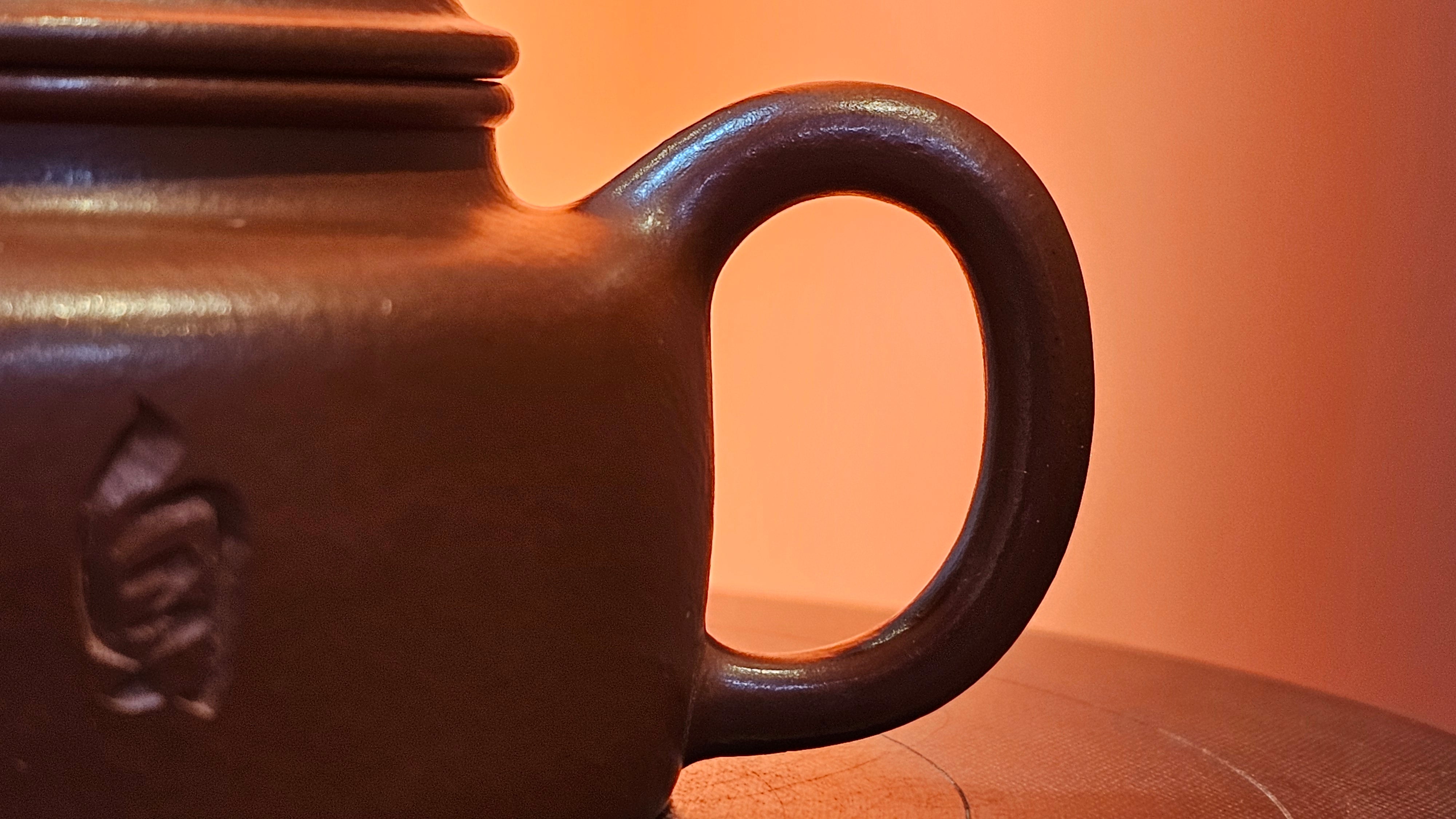 De Zhong 德钟 (Ai De Zhong 矮德钟), 122.3ml, Xiao Mei Yao Zhu Ni 小煤窑朱泥,  by Craftsman Shi Yun 石芸 ~ Congratulations to Mr G., 1314hrs 10th June 2025, Los Angeles, CA.