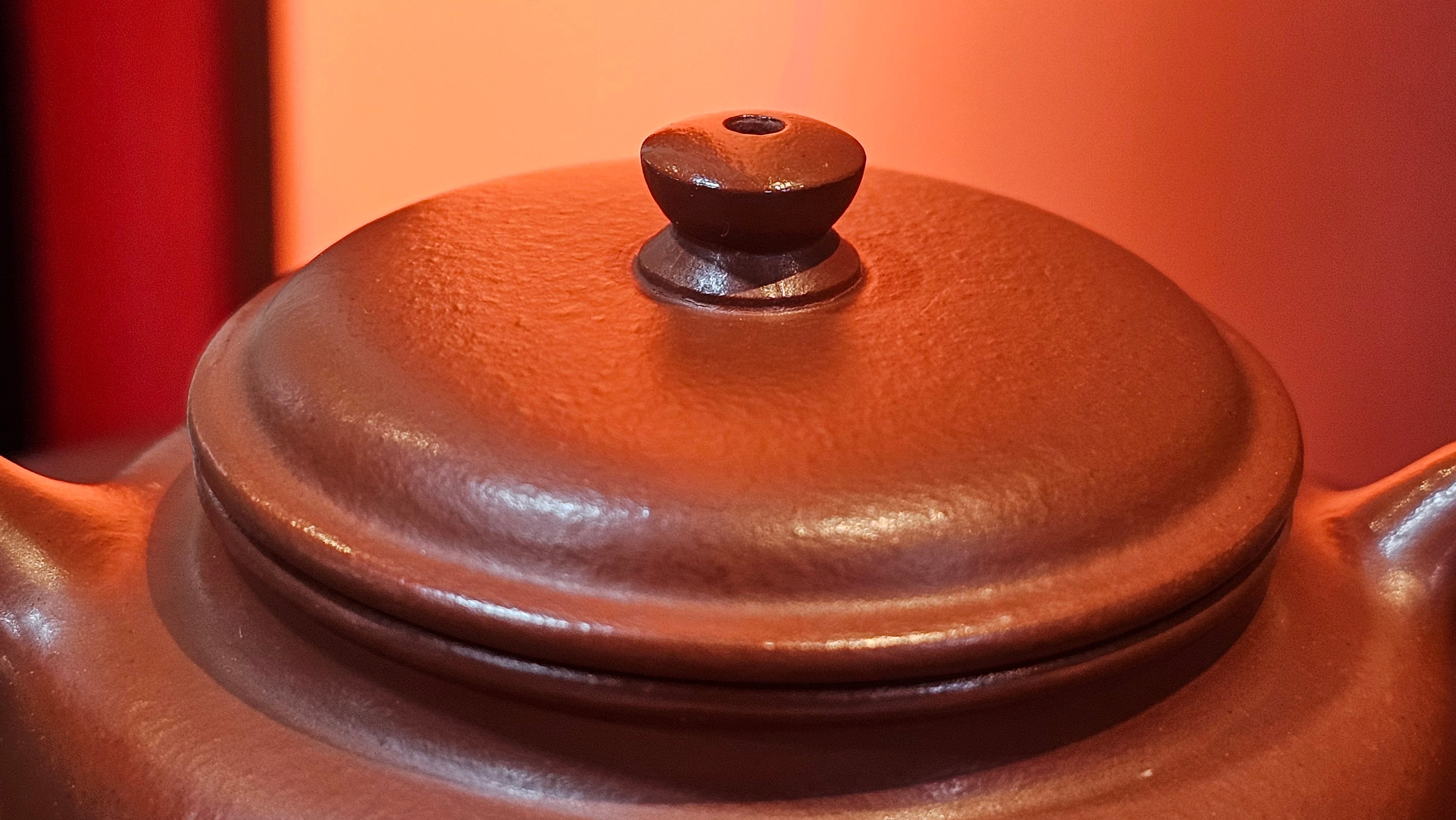 De Zhong 德钟 (Ai De Zhong 矮德钟), 122.3ml, Xiao Mei Yao Zhu Ni 小煤窑朱泥,  by Craftsman Shi Yun 石芸 ~ Congratulations to Mr G., 1314hrs 10th June 2025, Los Angeles, CA.