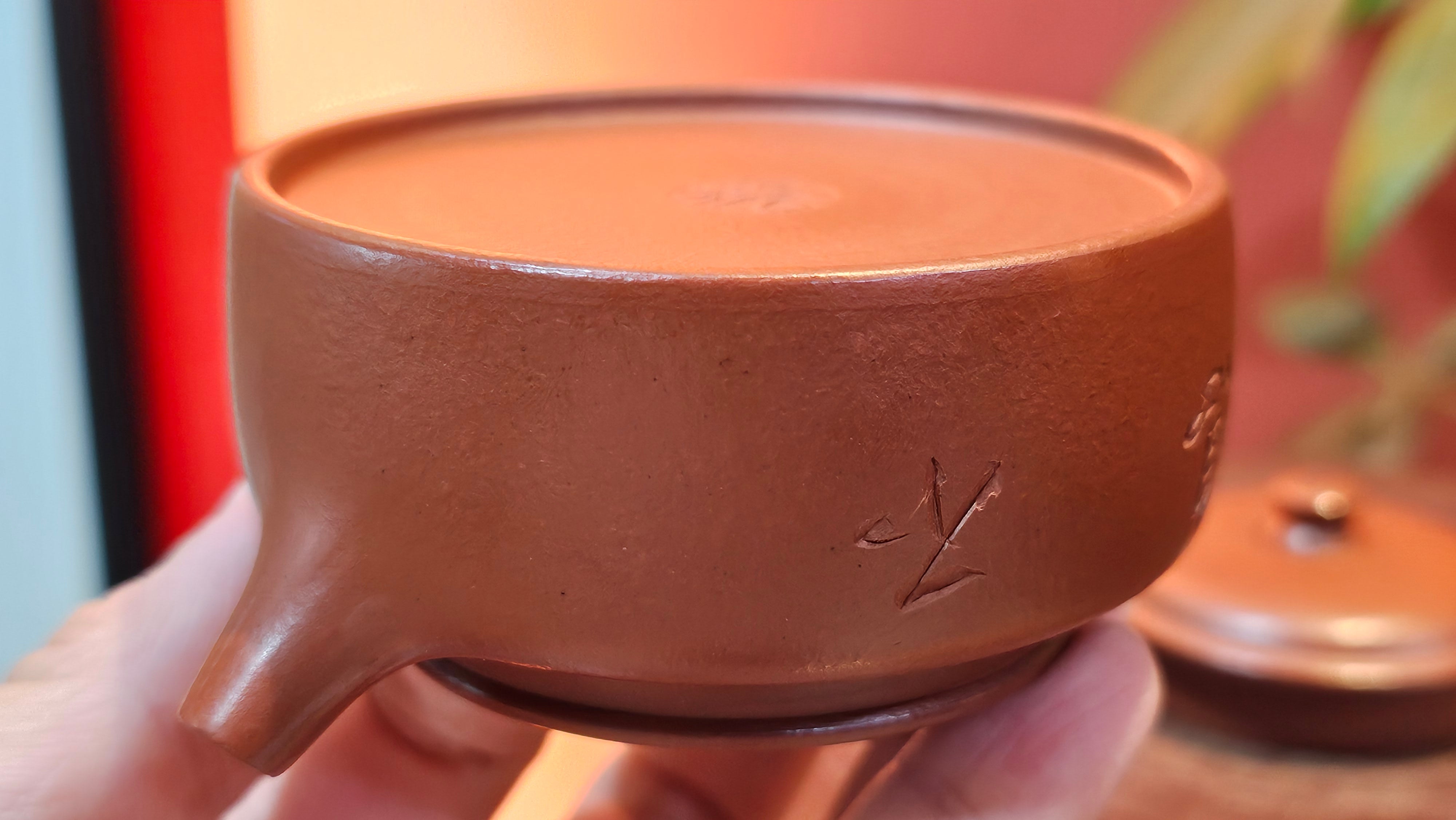 De Zhong 德钟 (Ai De Zhong 矮德钟), 122.3ml, Xiao Mei Yao Zhu Ni 小煤窑朱泥,  by Craftsman Shi Yun 石芸 ~ Congratulations to Mr G., 1314hrs 10th June 2025, Los Angeles, CA.