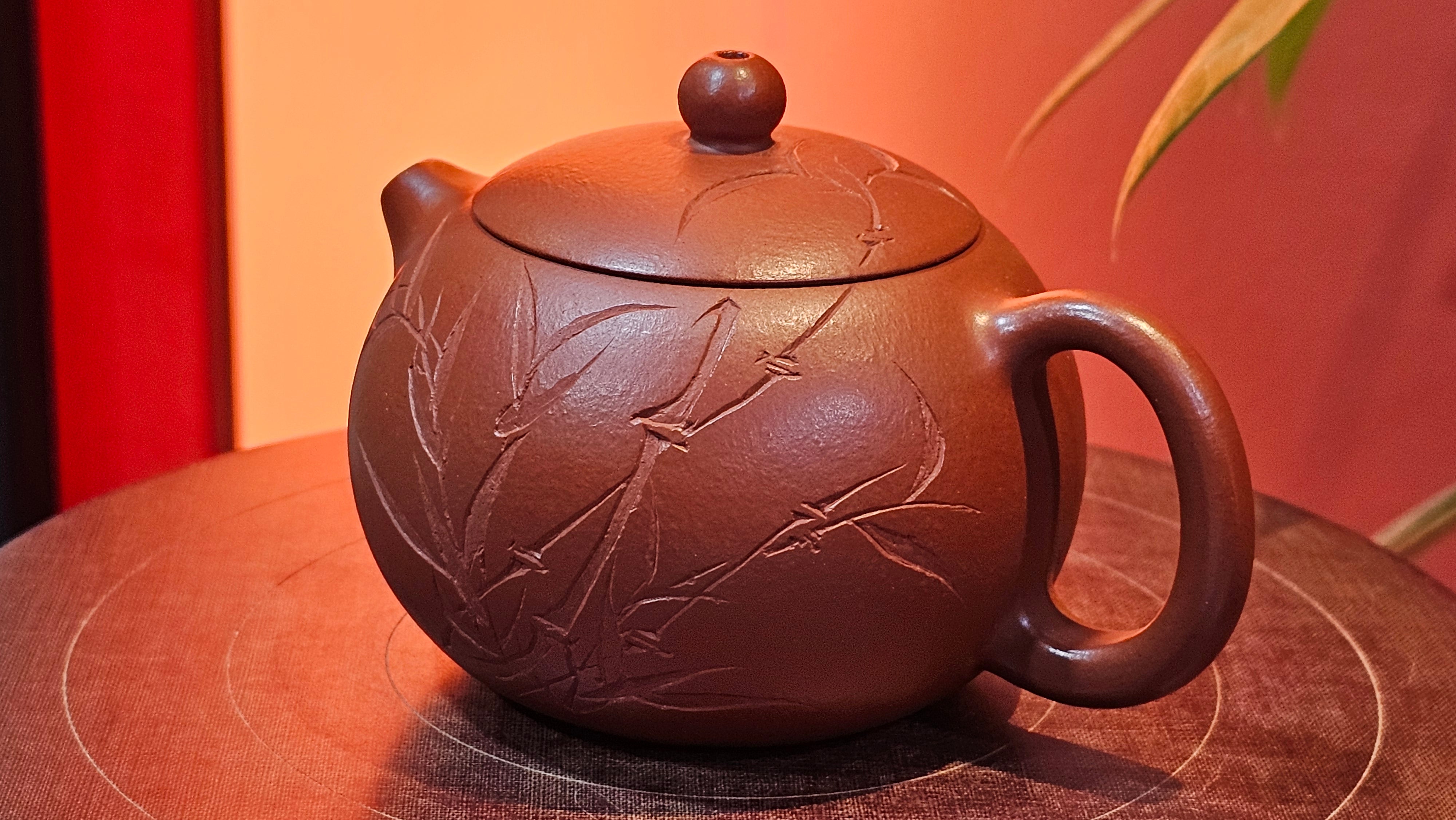 Xi Shi 西施 with Bamboo Engraving 竹刻绘, 171.3ml, Xiao Mei Yao Zhu Ni 小煤窑朱泥, by Collaborative Craftsman Zhai Yi Yao 翟一耀 and Craftsman Yi De Shu 一德书  ~ Congratulations to Mr PW., 1358hrs 12th June 2025, Kraków, Poland 🇵🇱.