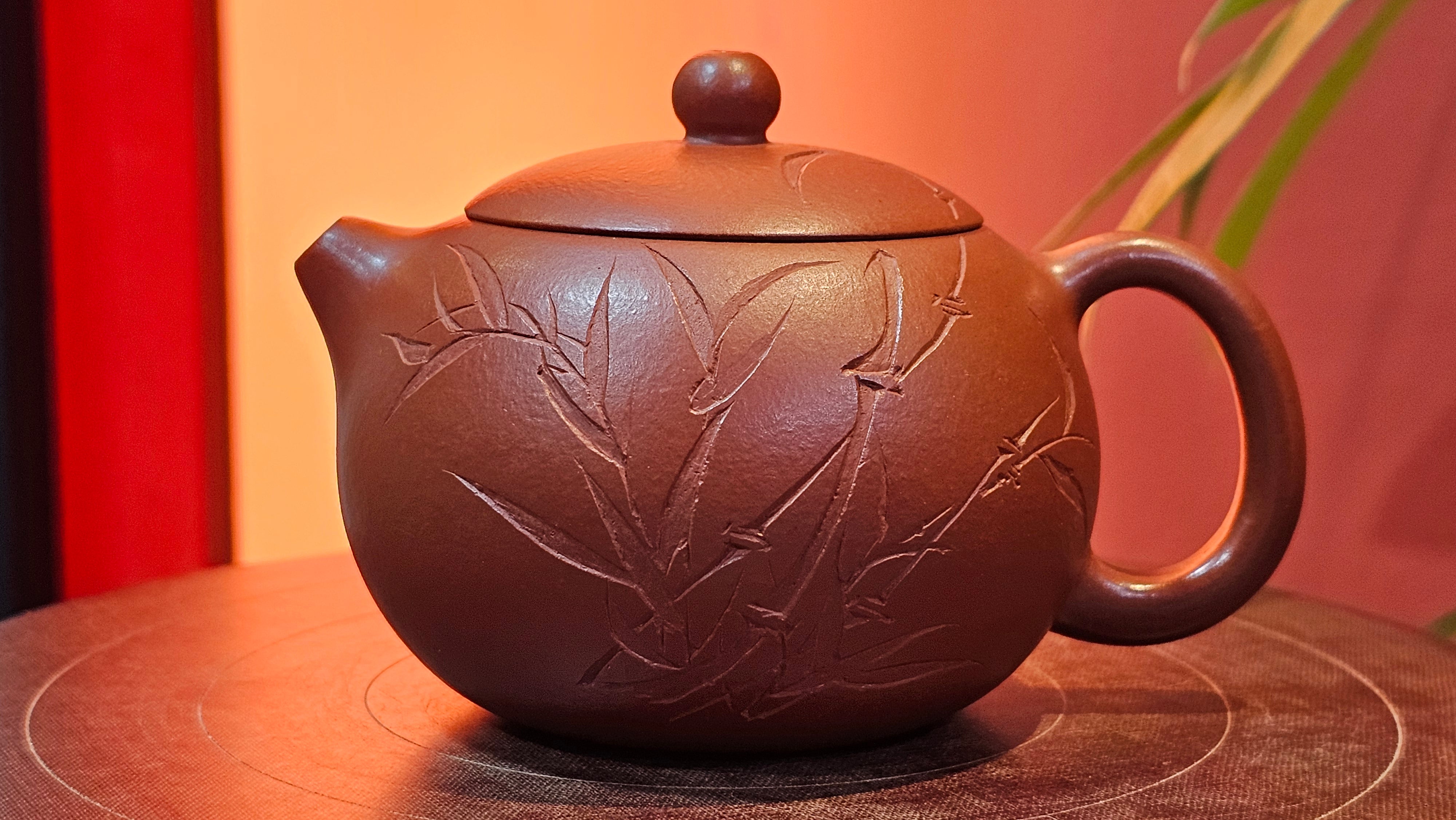 Xi Shi 西施 with Bamboo Engraving 竹刻绘, 171.3ml, Xiao Mei Yao Zhu Ni 小煤窑朱泥, by Collaborative Craftsman Zhai Yi Yao 翟一耀 and Craftsman Yi De Shu 一德书  ~ Congratulations to Mr PW., 1358hrs 12th June 2025, Kraków, Poland 🇵🇱.