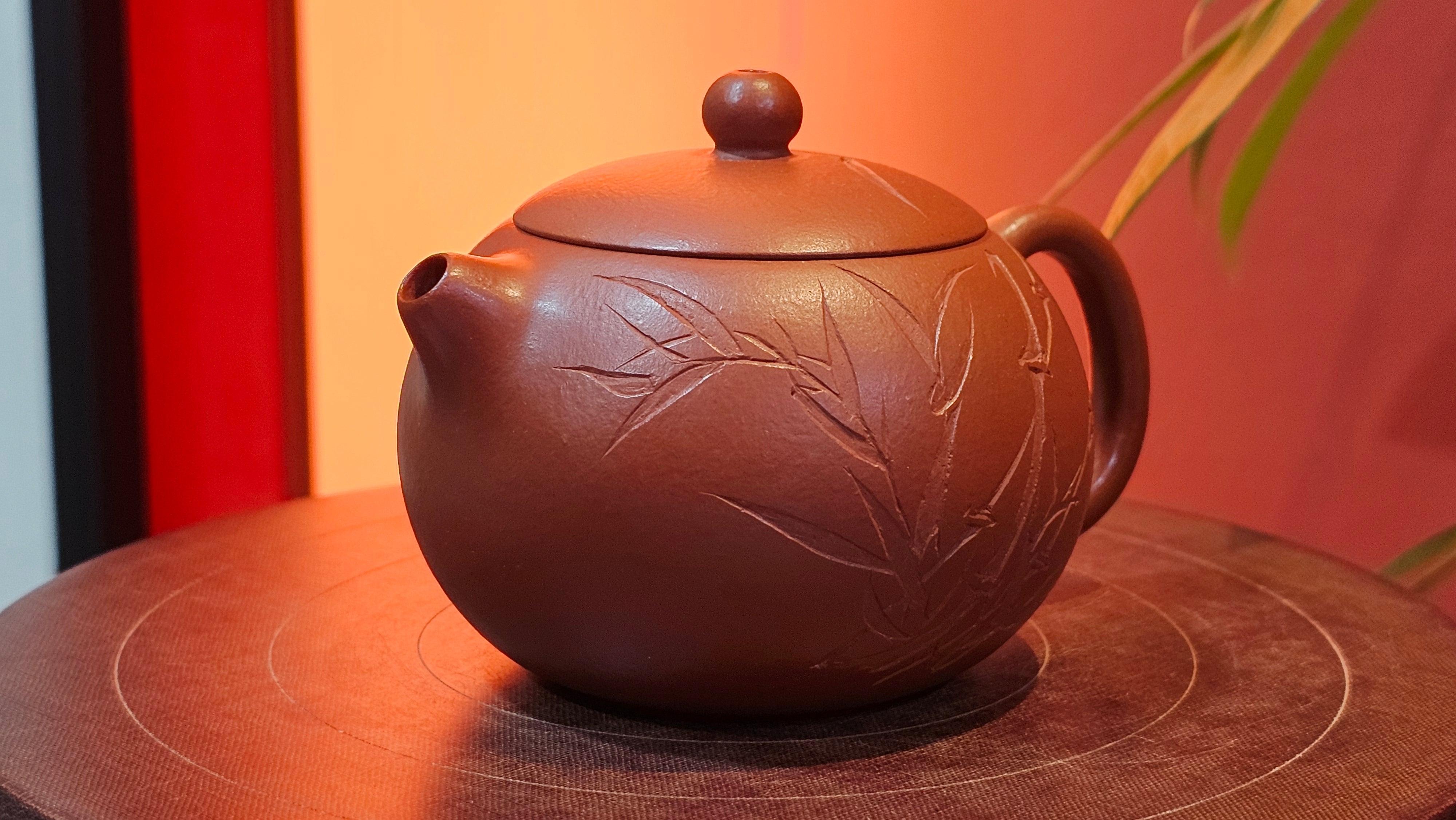 Xi Shi 西施 with Bamboo Engraving 竹刻绘, 171.3ml, Xiao Mei Yao Zhu Ni 小煤窑朱泥, by Collaborative Craftsman Zhai Yi Yao 翟一耀 and Craftsman Yi De Shu 一德书  ~ Congratulations to Mr PW., 1358hrs 12th June 2025, Kraków, Poland 🇵🇱.