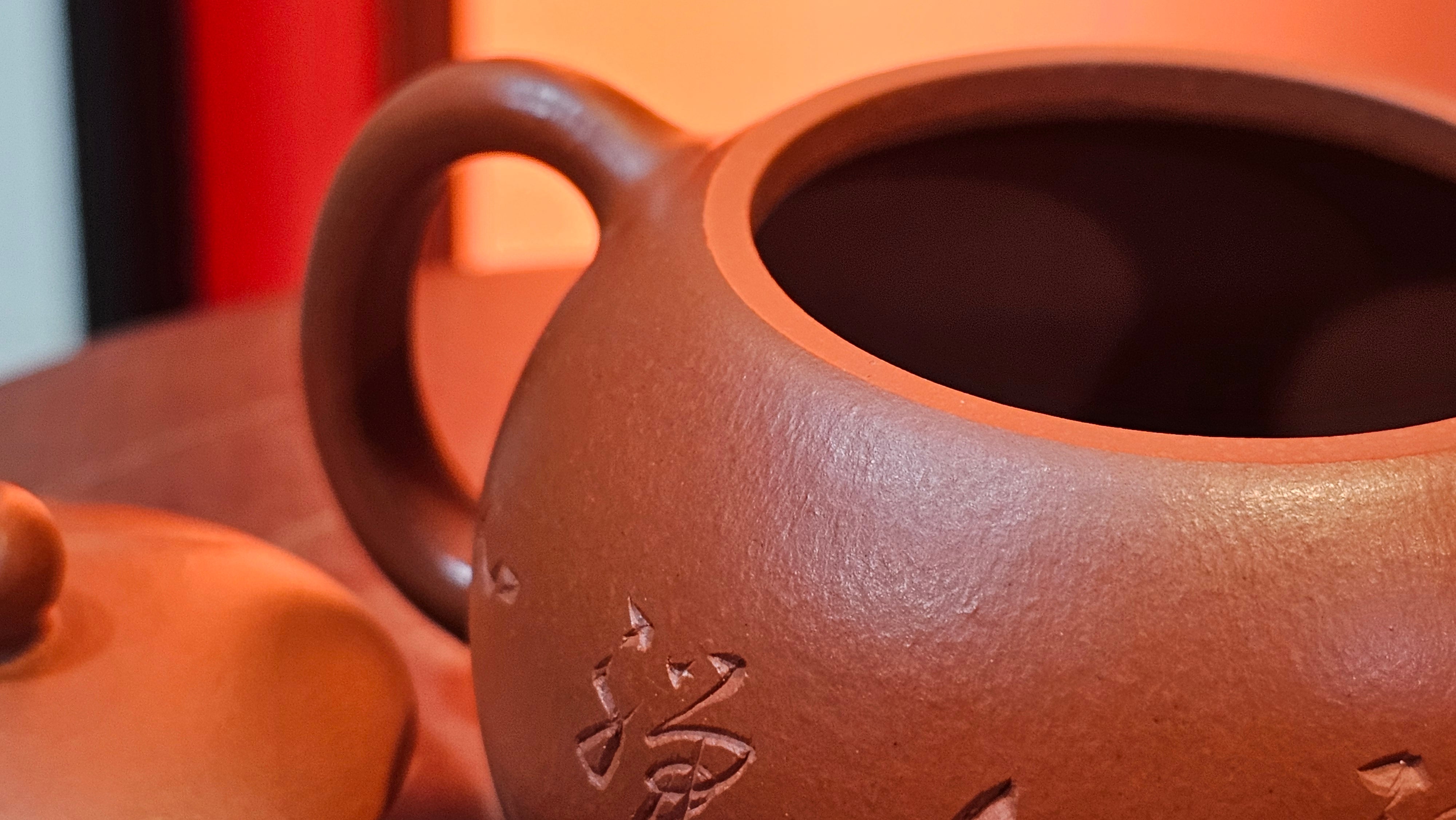 Xi Shi 西施 with Bamboo Engraving 竹刻绘, 171.3ml, Xiao Mei Yao Zhu Ni 小煤窑朱泥, by Collaborative Craftsman Zhai Yi Yao 翟一耀 and Craftsman Yi De Shu 一德书  ~ Congratulations to Mr PW., 1358hrs 12th June 2025, Kraków, Poland 🇵🇱.