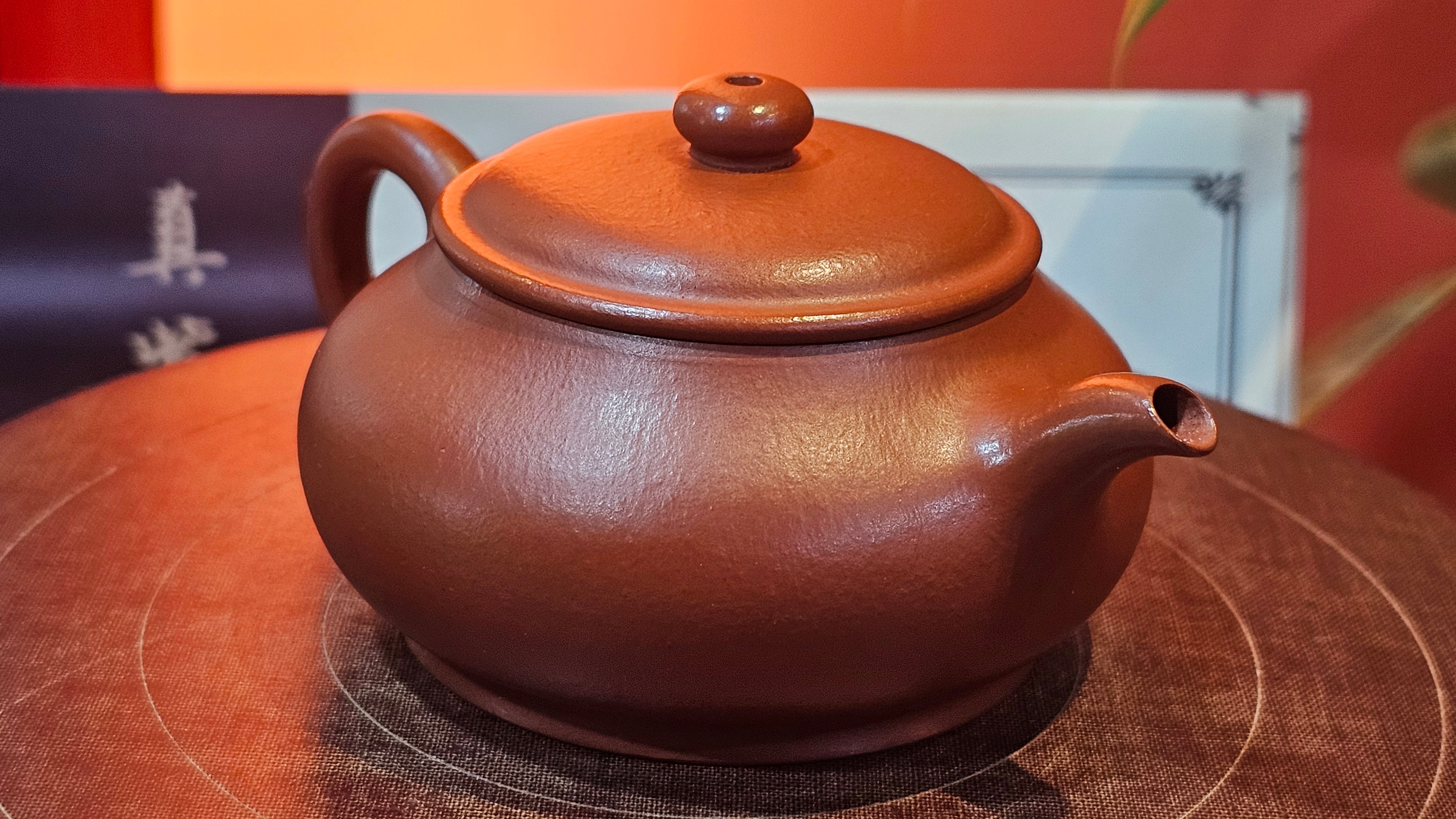 Ming Lu 明炉, 126.3ml, Xiao Mei Yao Zhu Ni 小煤窑朱泥, by our Collaborative Craftsman Wang Xing 王兴 ~ Congratulations to Mr SD., 0805hrs 12th June 2025, New York, NY.