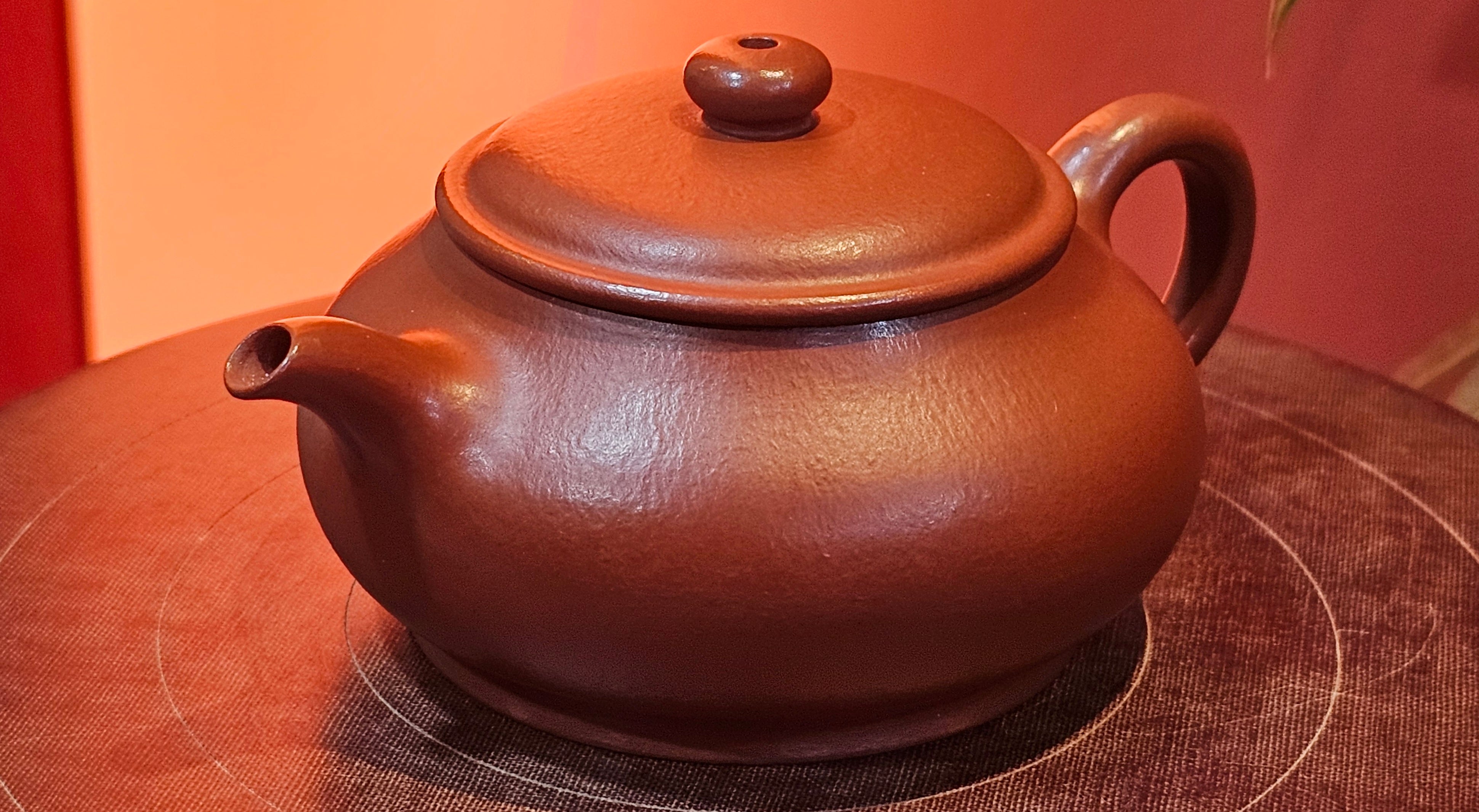 Ming Lu 明炉, 126.3ml, Xiao Mei Yao Zhu Ni 小煤窑朱泥, by our Collaborative Craftsman Wang Xing 王兴 ~ Congratulations to Mr SD., 0805hrs 12th June 2025, New York, NY.