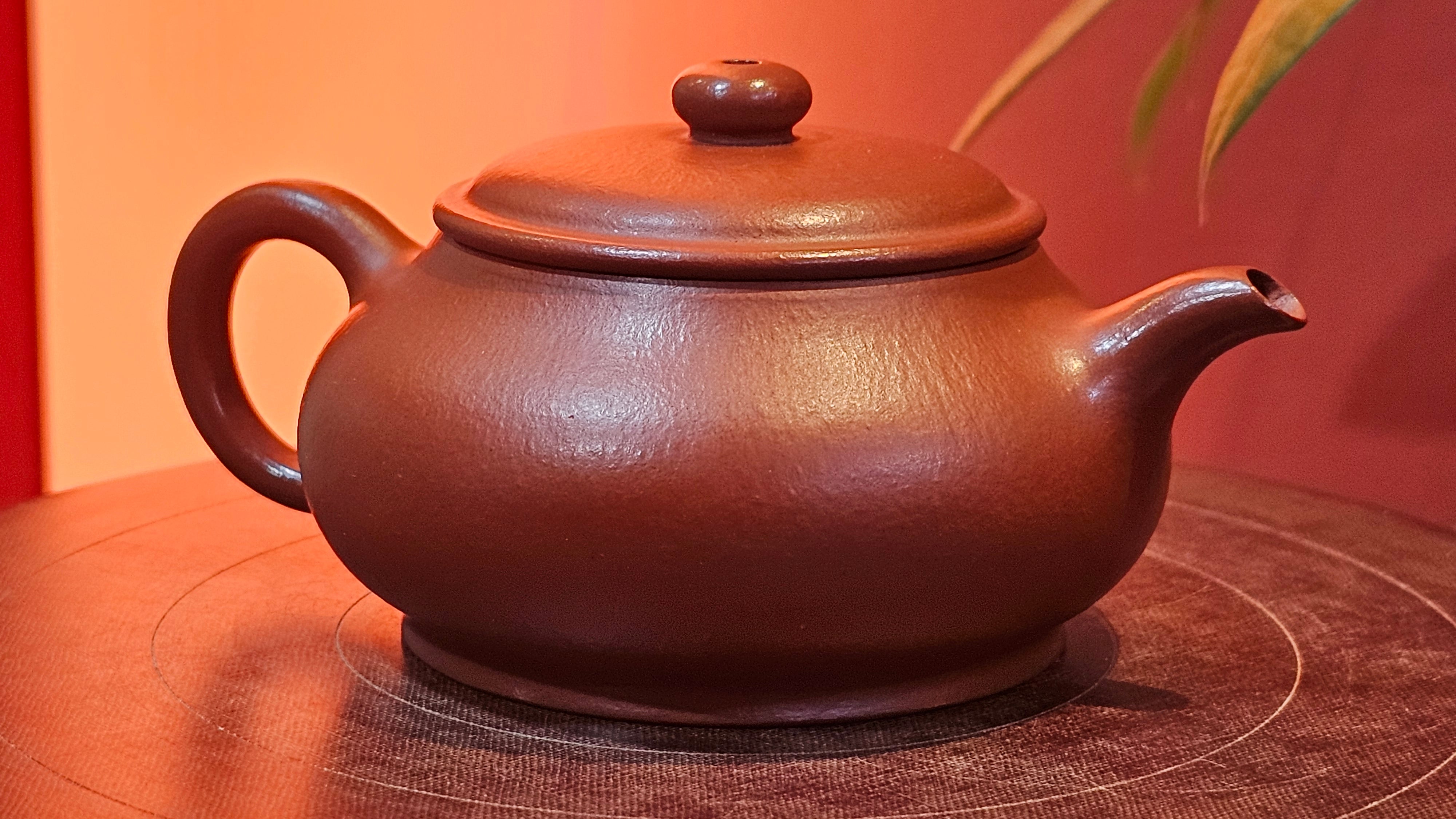 Ming Lu 明炉, 126.3ml, Xiao Mei Yao Zhu Ni 小煤窑朱泥, by our Collaborative Craftsman Wang Xing 王兴 ~ Congratulations to Mr SD., 0805hrs 12th June 2025, New York, NY.