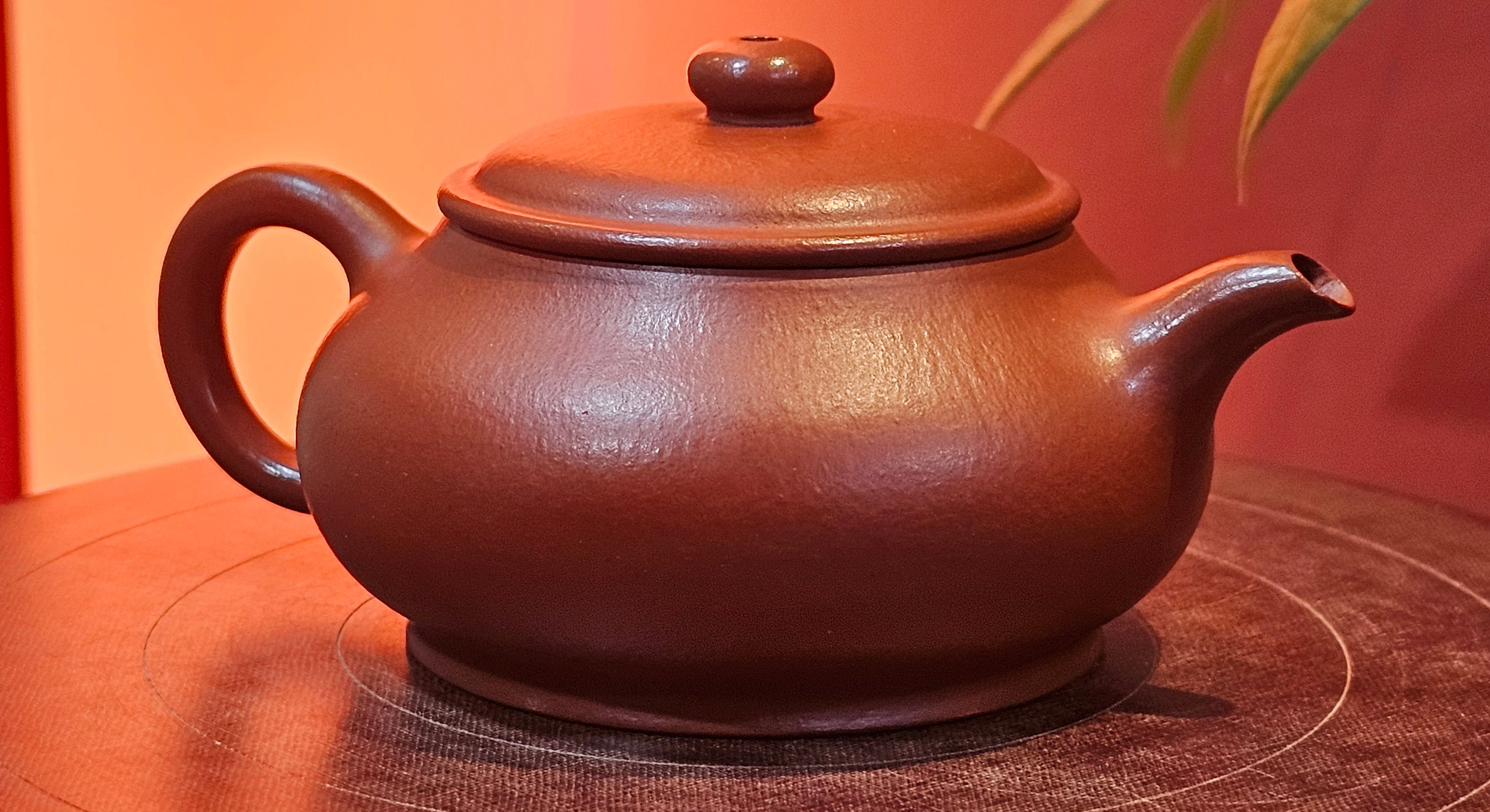 Ming Lu 明炉, 126.3ml, Xiao Mei Yao Zhu Ni 小煤窑朱泥, by our Collaborative Craftsman Wang Xing 王兴 ~ Congratulations to Mr SD., 0805hrs 12th June 2025, New York, NY.