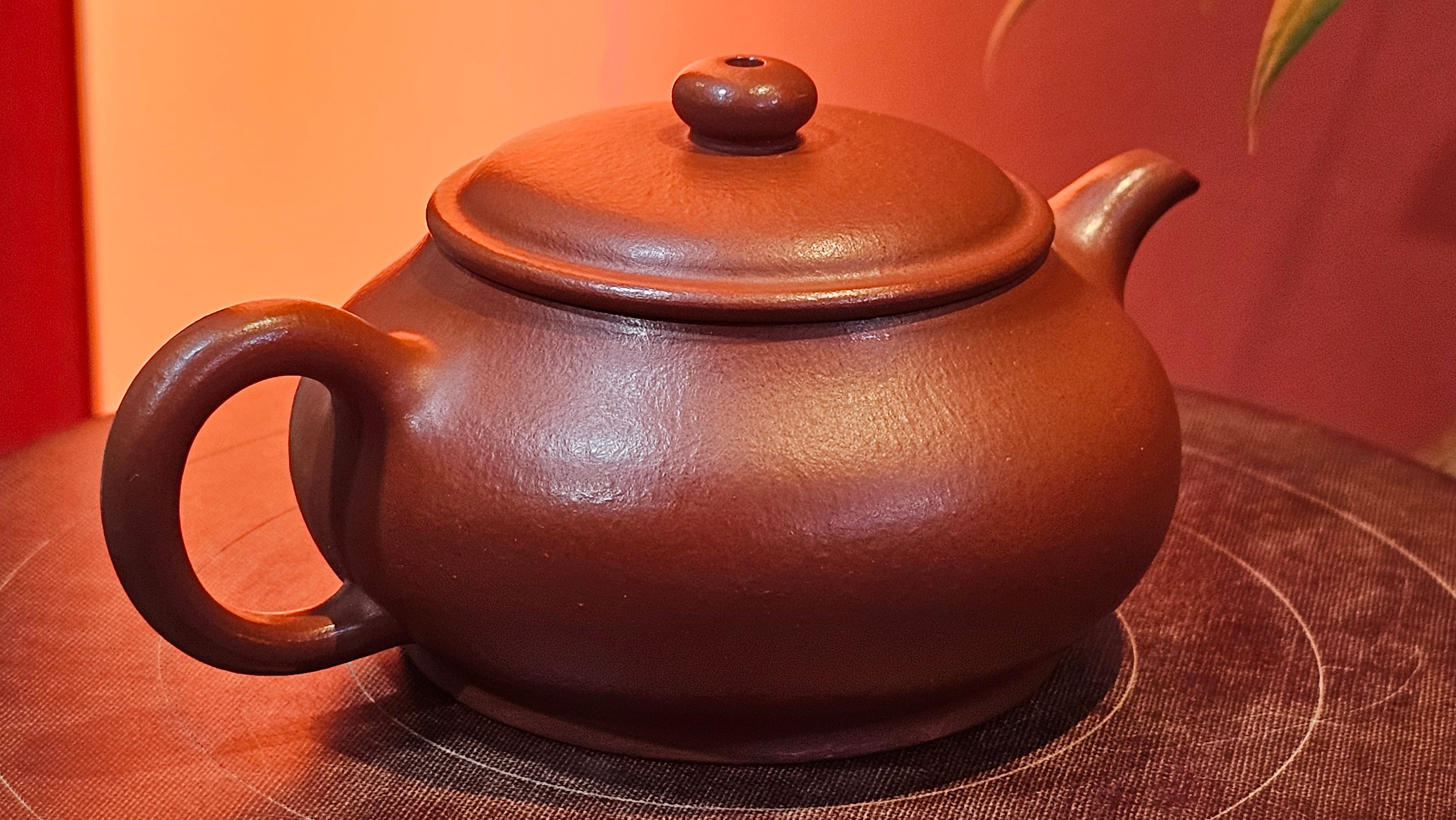 Ming Lu 明炉, 126.3ml, Xiao Mei Yao Zhu Ni 小煤窑朱泥, by our Collaborative Craftsman Wang Xing 王兴 ~ Congratulations to Mr SD., 0805hrs 12th June 2025, New York, NY.