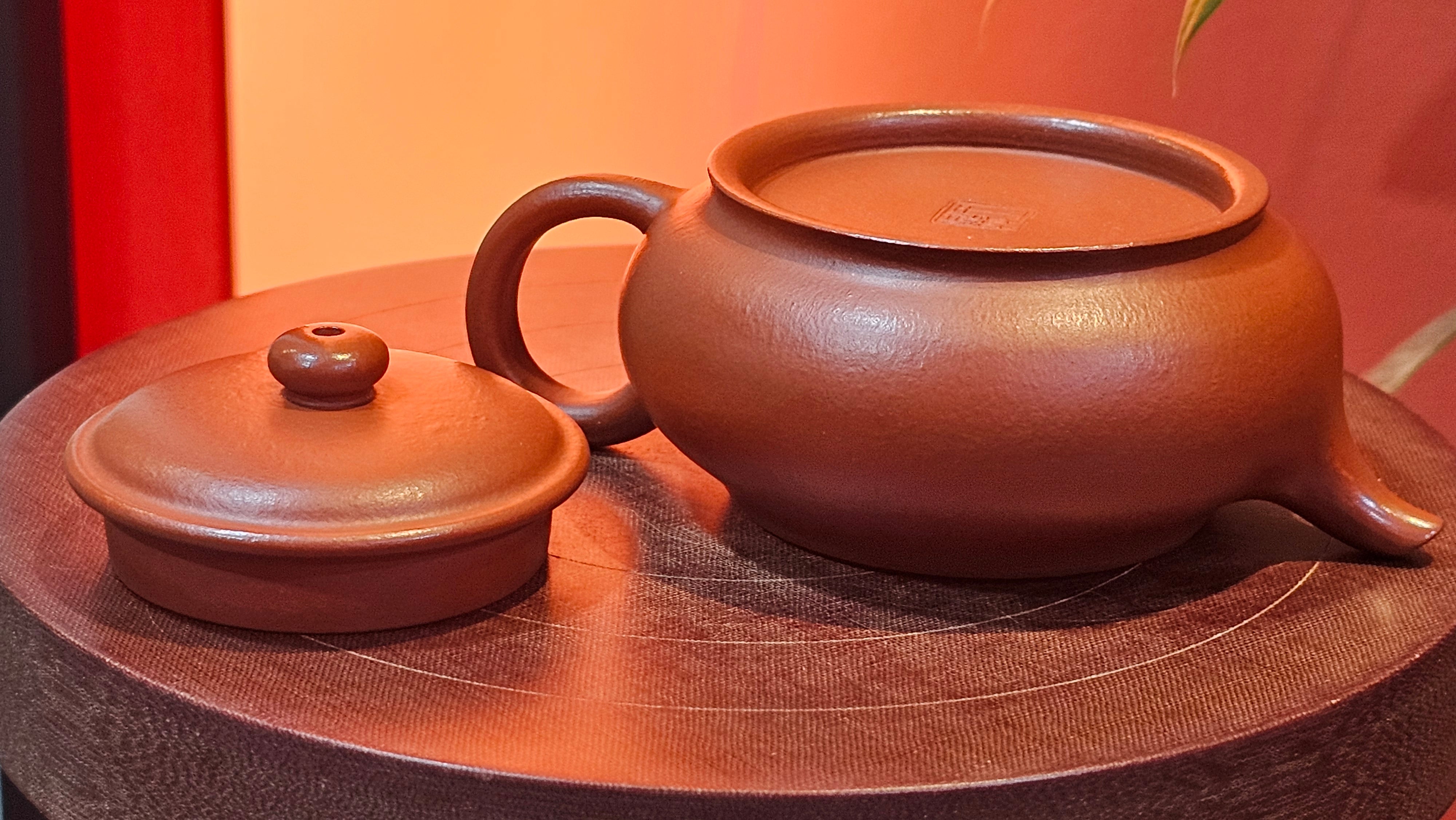 Ming Lu 明炉, 126.3ml, Xiao Mei Yao Zhu Ni 小煤窑朱泥, by our Collaborative Craftsman Wang Xing 王兴 ~ Congratulations to Mr SD., 0805hrs 12th June 2025, New York, NY.