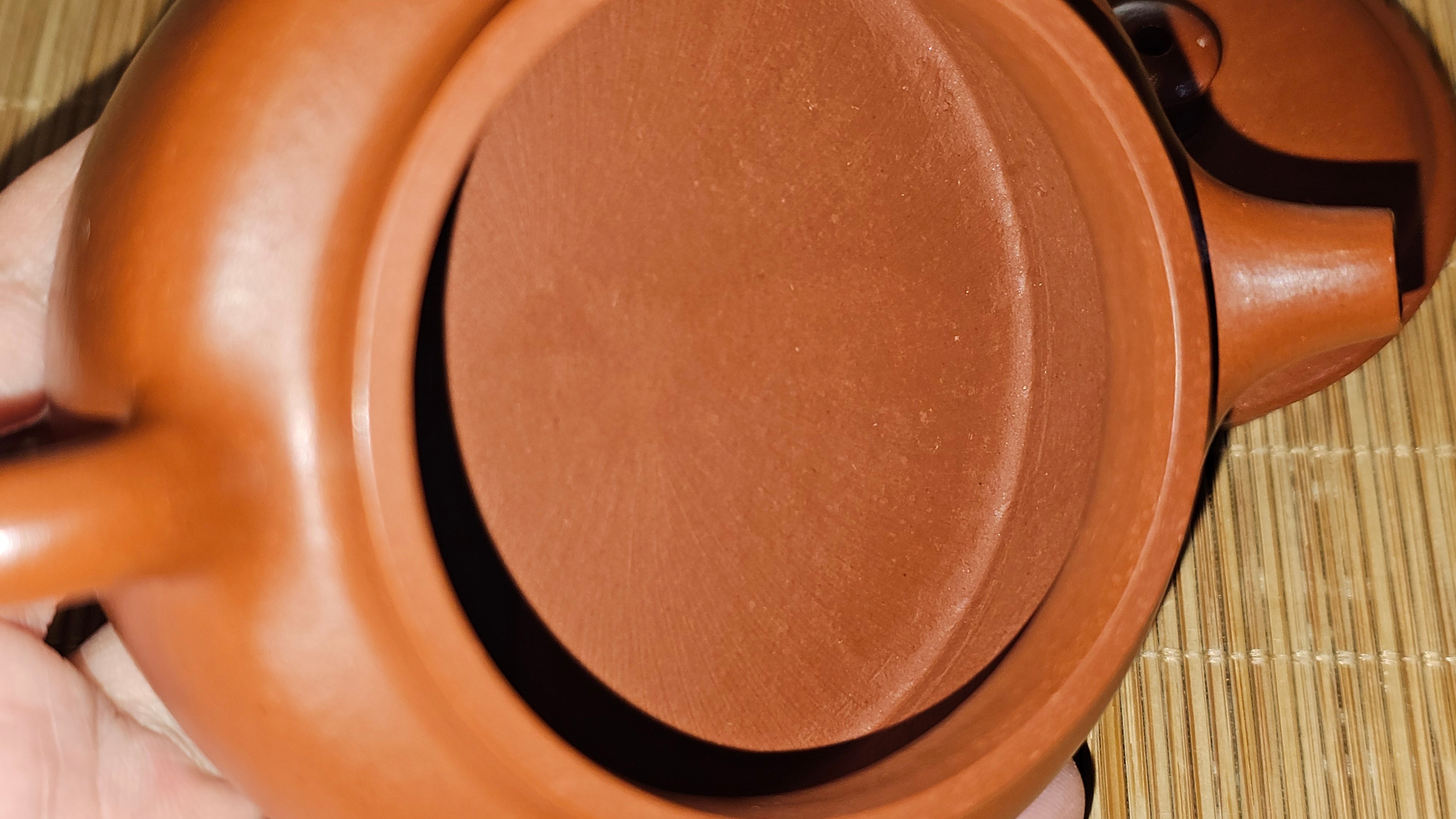 De Zhong 德钟 (Ai De Zhong 矮德钟), "上善若水", 122.8ml, Xiao Mei Yao Zhu Ni 小煤窑朱泥,  by Craftsman Shi Yun 石芸 ~ Congratulations to Mr C.T., 0048hrs 16th June 2025, MS.