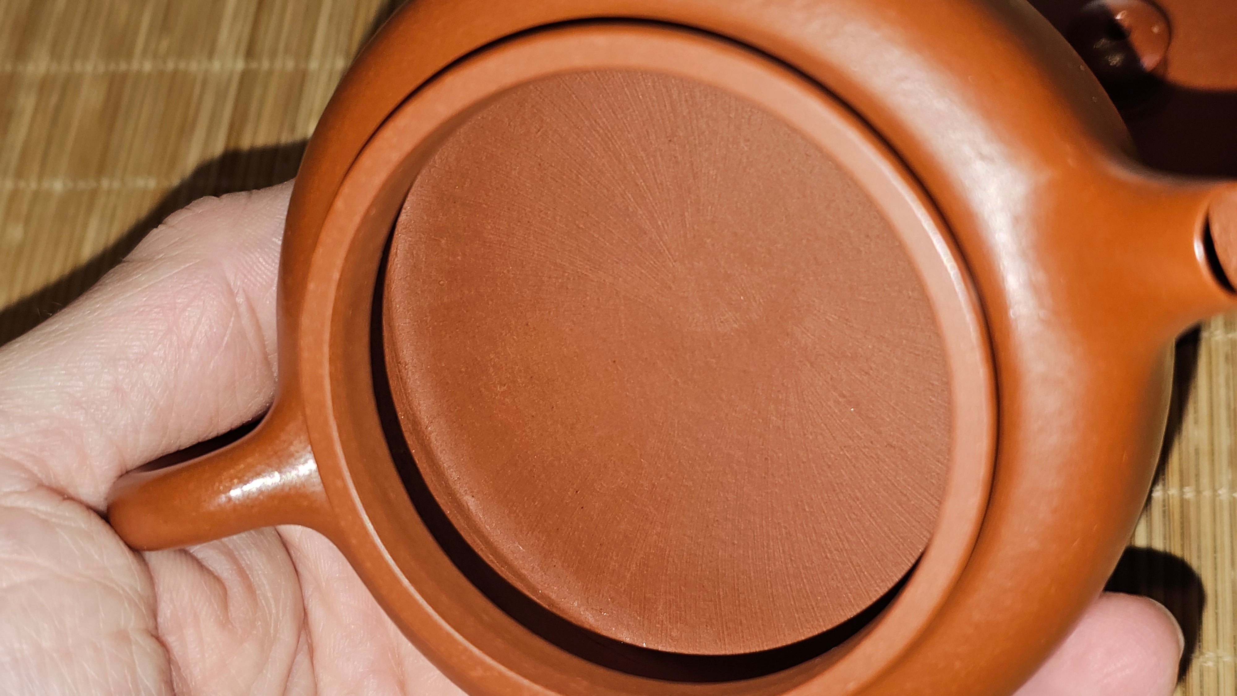 De Zhong 德钟 (Ai De Zhong 矮德钟), "上善若水", 122.8ml, Xiao Mei Yao Zhu Ni 小煤窑朱泥,  by Craftsman Shi Yun 石芸 ~ Congratulations to Mr C.T., 0048hrs 16th June 2025, MS.