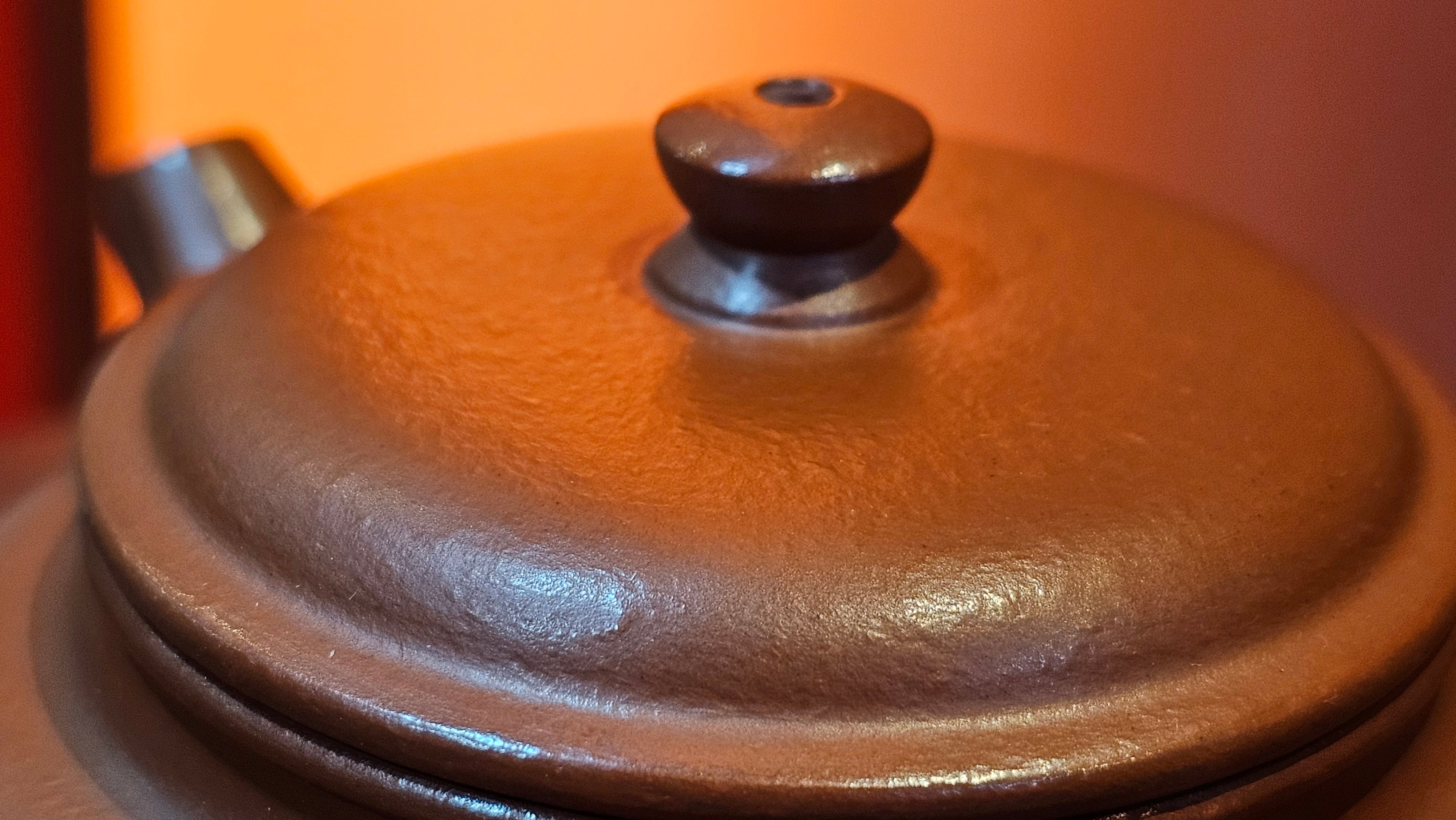 De Zhong 德钟 (Ai De Zhong 矮德钟), "上善若水", 122.8ml, Xiao Mei Yao Zhu Ni 小煤窑朱泥,  by Craftsman Shi Yun 石芸 ~ Congratulations to Mr C.T., 0048hrs 16th June 2025, MS.