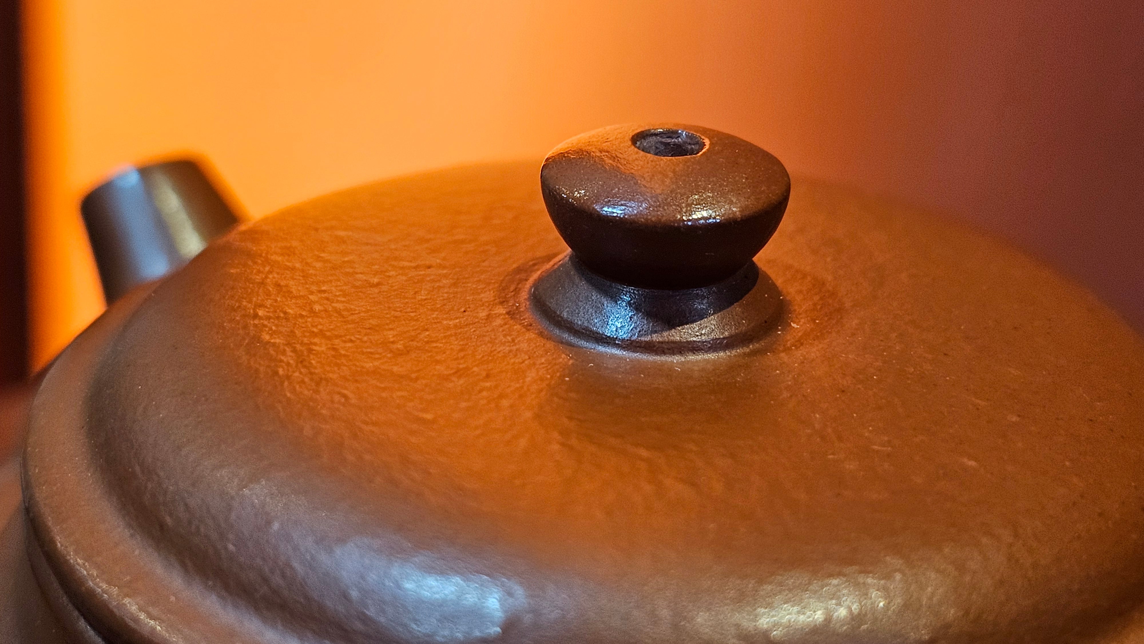 De Zhong 德钟 (Ai De Zhong 矮德钟), "上善若水", 122.8ml, Xiao Mei Yao Zhu Ni 小煤窑朱泥,  by Craftsman Shi Yun 石芸 ~ Congratulations to Mr C.T., 0048hrs 16th June 2025, MS.