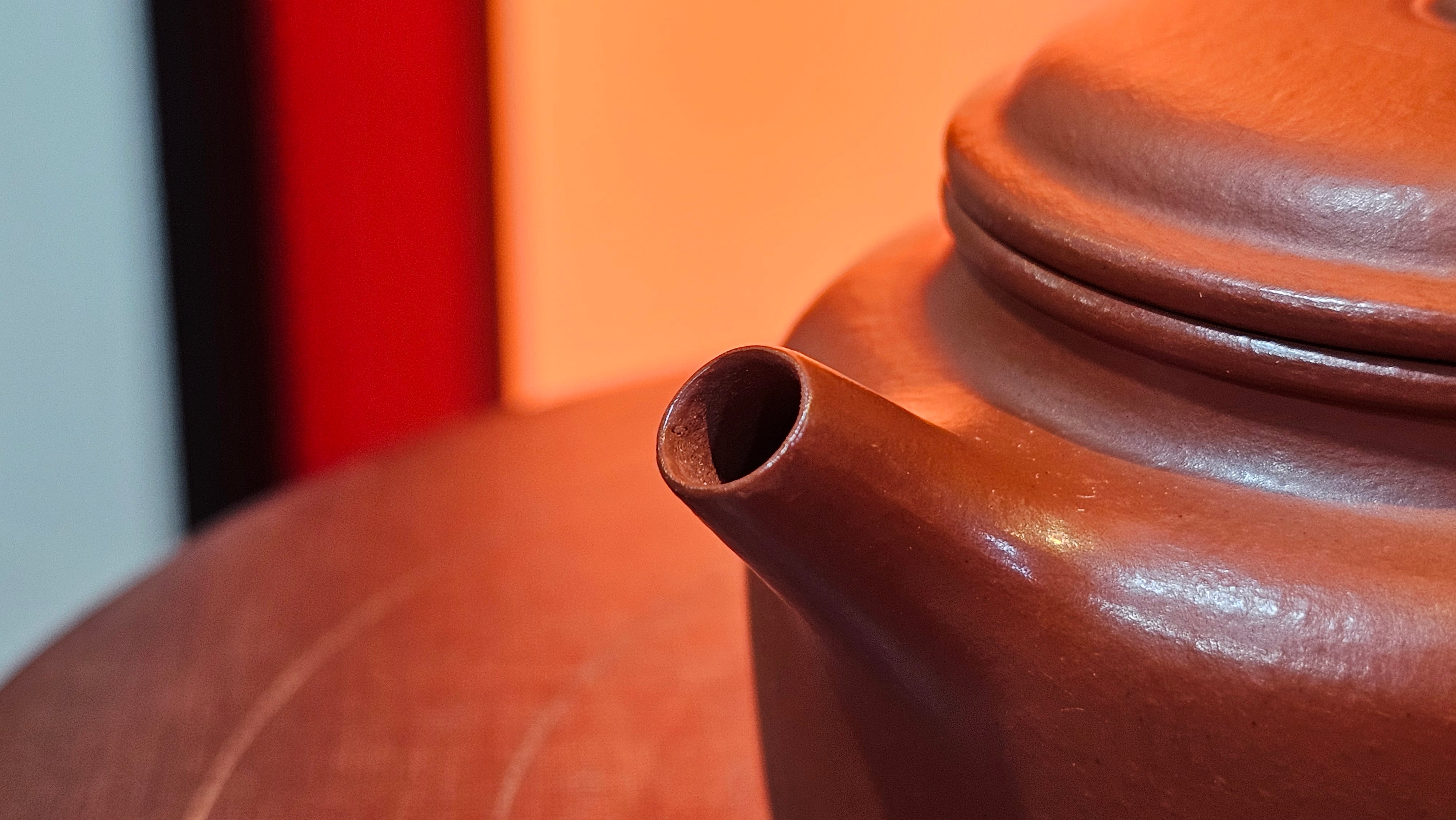 De Zhong 德钟 (Ai De Zhong 矮德钟), "上善若水", 122.8ml, Xiao Mei Yao Zhu Ni 小煤窑朱泥,  by Craftsman Shi Yun 石芸 ~ Congratulations to Mr C.T., 0048hrs 16th June 2025, MS.