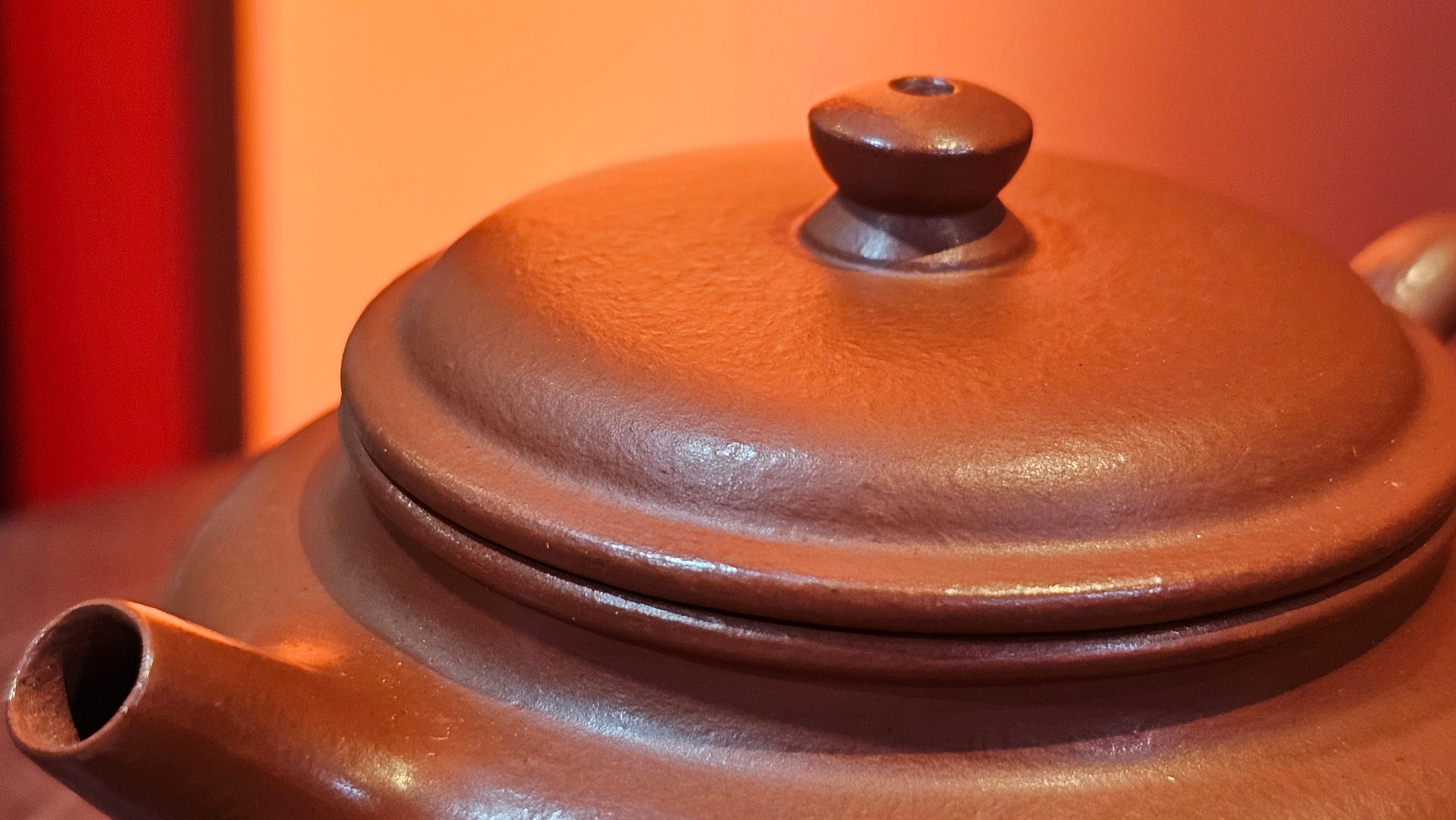 De Zhong 德钟 (Ai De Zhong 矮德钟), "上善若水", 122.8ml, Xiao Mei Yao Zhu Ni 小煤窑朱泥,  by Craftsman Shi Yun 石芸 ~ Congratulations to Mr C.T., 0048hrs 16th June 2025, MS.