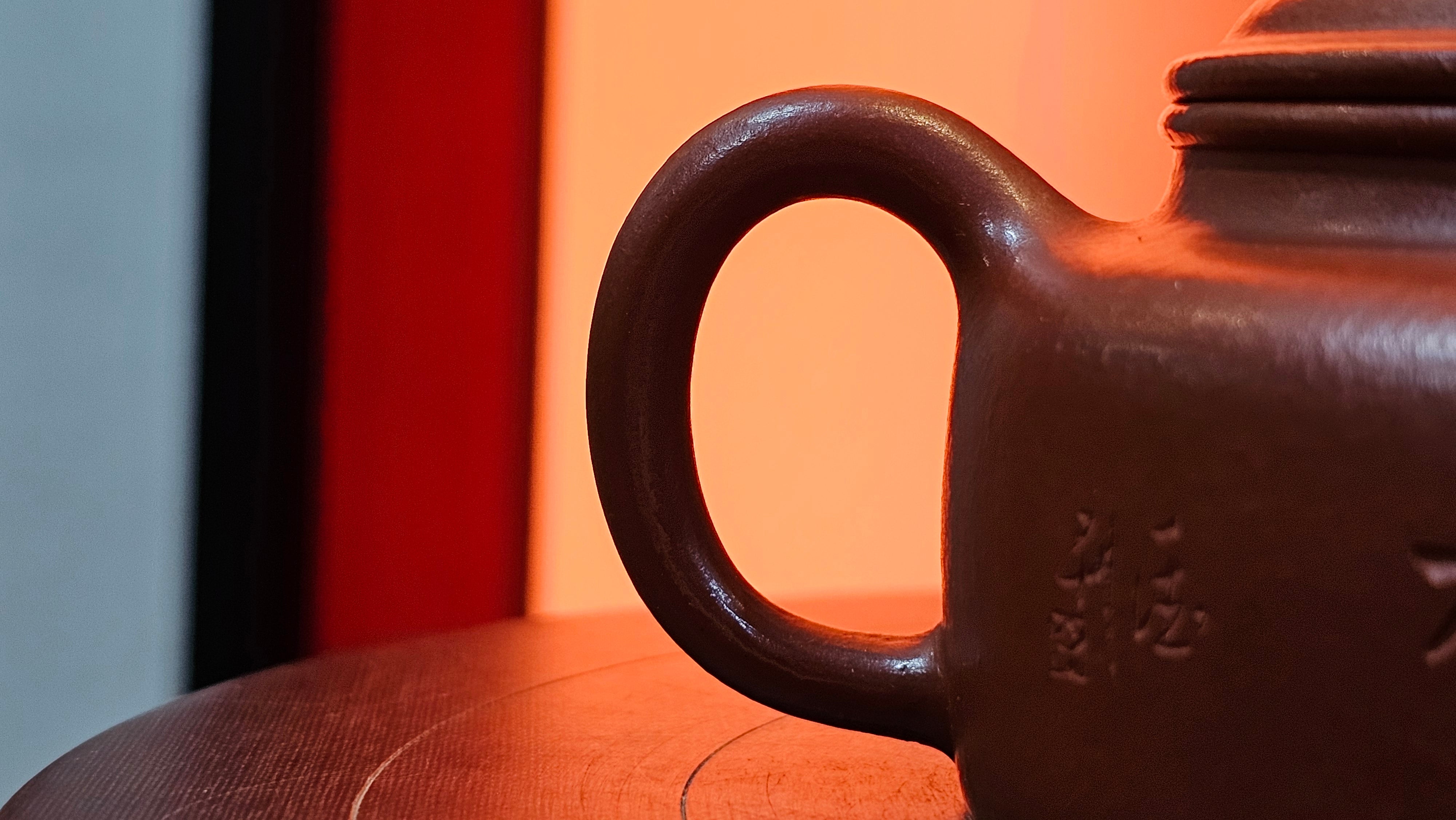 De Zhong 德钟 (Ai De Zhong 矮德钟), "上善若水", 122.8ml, Xiao Mei Yao Zhu Ni 小煤窑朱泥,  by Craftsman Shi Yun 石芸 ~ Congratulations to Mr C.T., 0048hrs 16th June 2025, MS.