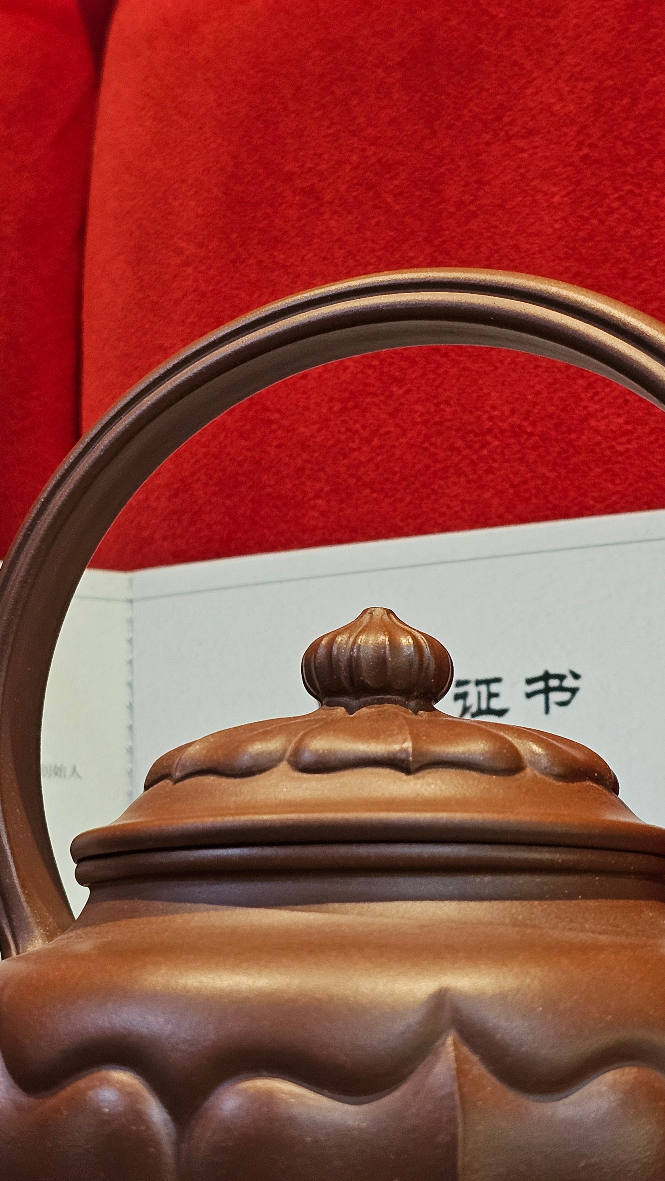 《禅意提梁》"Chan Yi Ti Liang~ Meditative Enlightenment:Top Handle", 493.3ml, ~ Crafted by L3A Master Consummate Artist Li Yan Ru 李艳如。