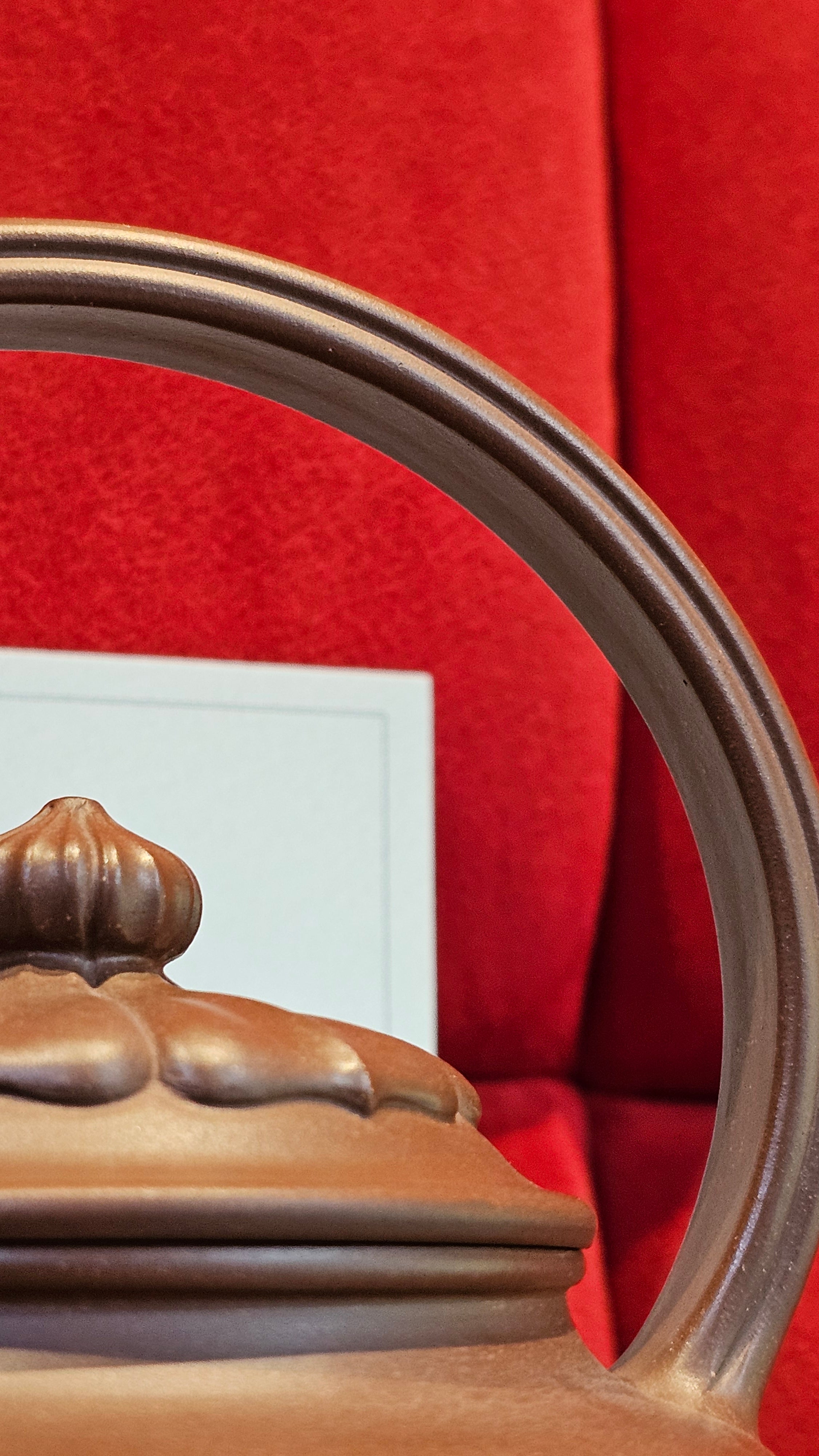 《禅意提梁》"Chan Yi Ti Liang~ Meditative Enlightenment:Top Handle", 493.3ml, ~ Crafted by L3A Master Consummate Artist Li Yan Ru 李艳如。