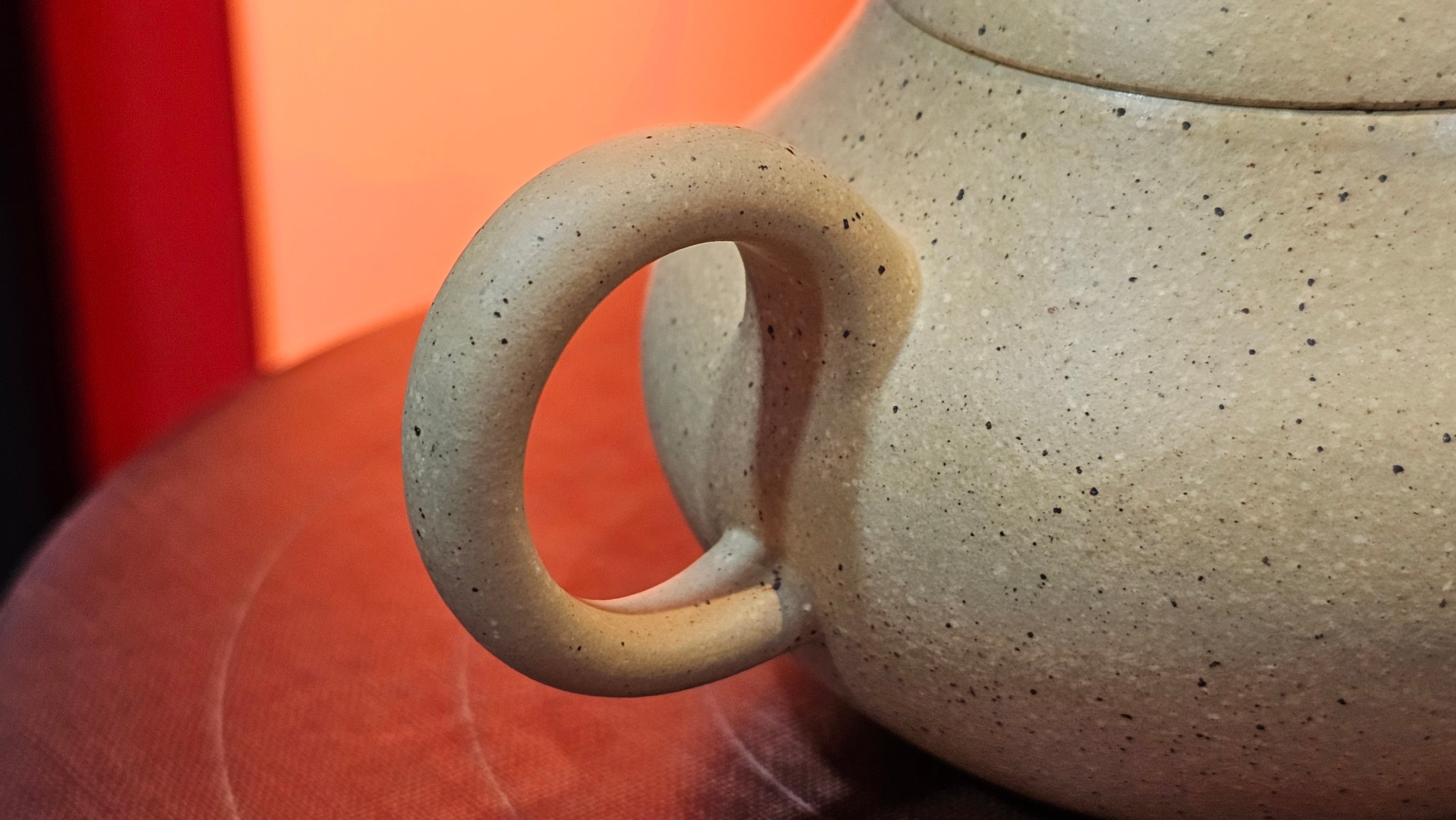 Li Xing 梨形, 163.1ml, Zhi Ma Duan Ni 芝麻段泥, by Craftsman Gu Xiao Ming 顾小明 ~ Congratulations to Mr A.K., 2247hrs 16th June 2025, Seattle, WA.