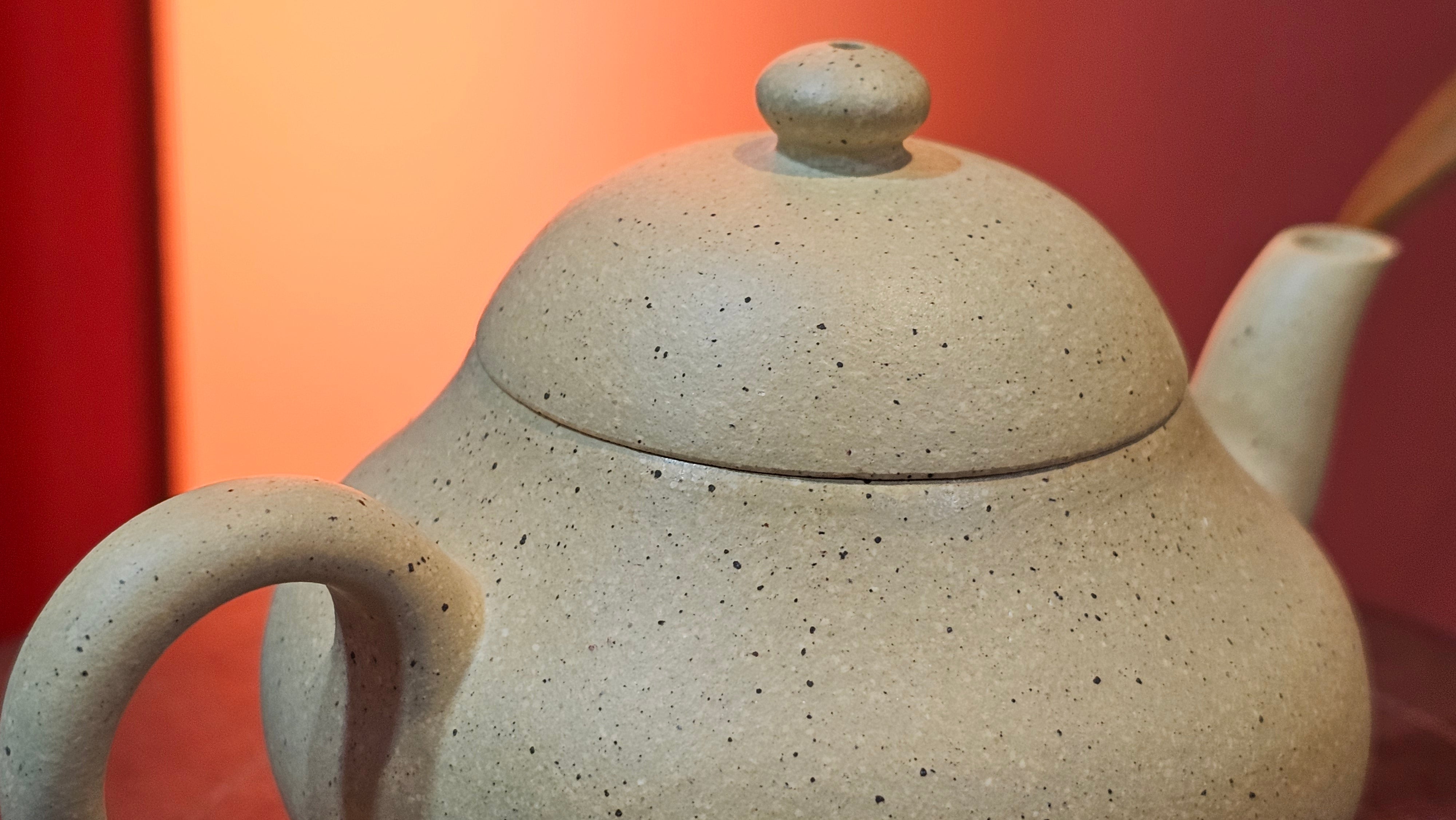 Li Xing 梨形, 163.1ml, Zhi Ma Duan Ni 芝麻段泥, by Craftsman Gu Xiao Ming 顾小明 ~ Congratulations to Mr A.K., 2247hrs 16th June 2025, Seattle, WA.