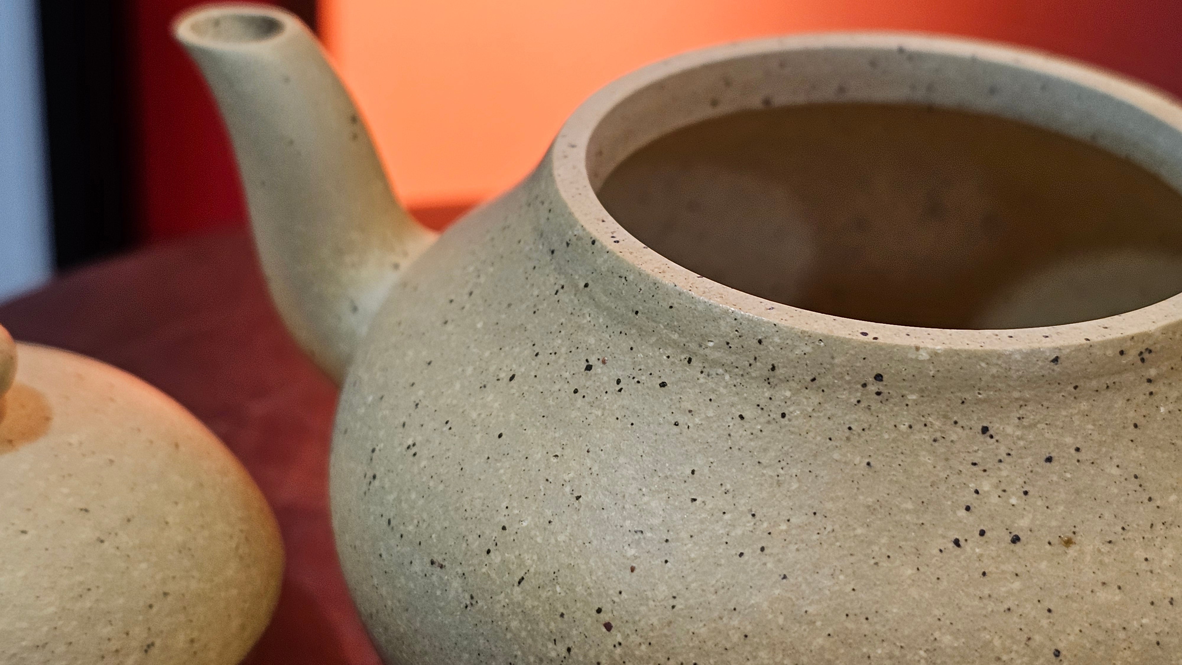 Li Xing 梨形, 163.1ml, Zhi Ma Duan Ni 芝麻段泥, by Craftsman Gu Xiao Ming 顾小明 ~ Congratulations to Mr A.K., 2247hrs 16th June 2025, Seattle, WA.