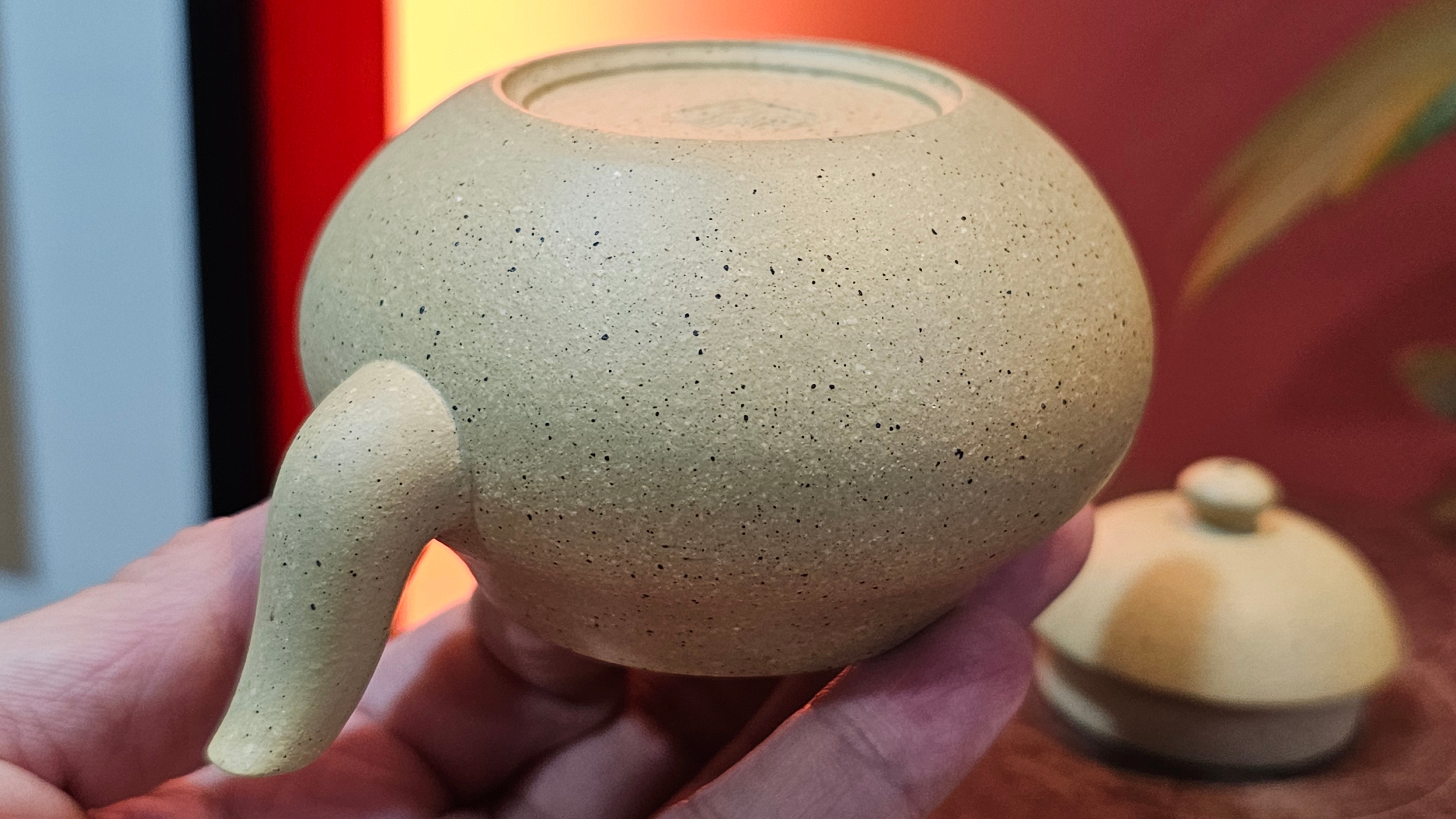 Li Xing 梨形, 163.1ml, Zhi Ma Duan Ni 芝麻段泥, by Craftsman Gu Xiao Ming 顾小明 ~ Congratulations to Mr A.K., 2247hrs 16th June 2025, Seattle, WA.