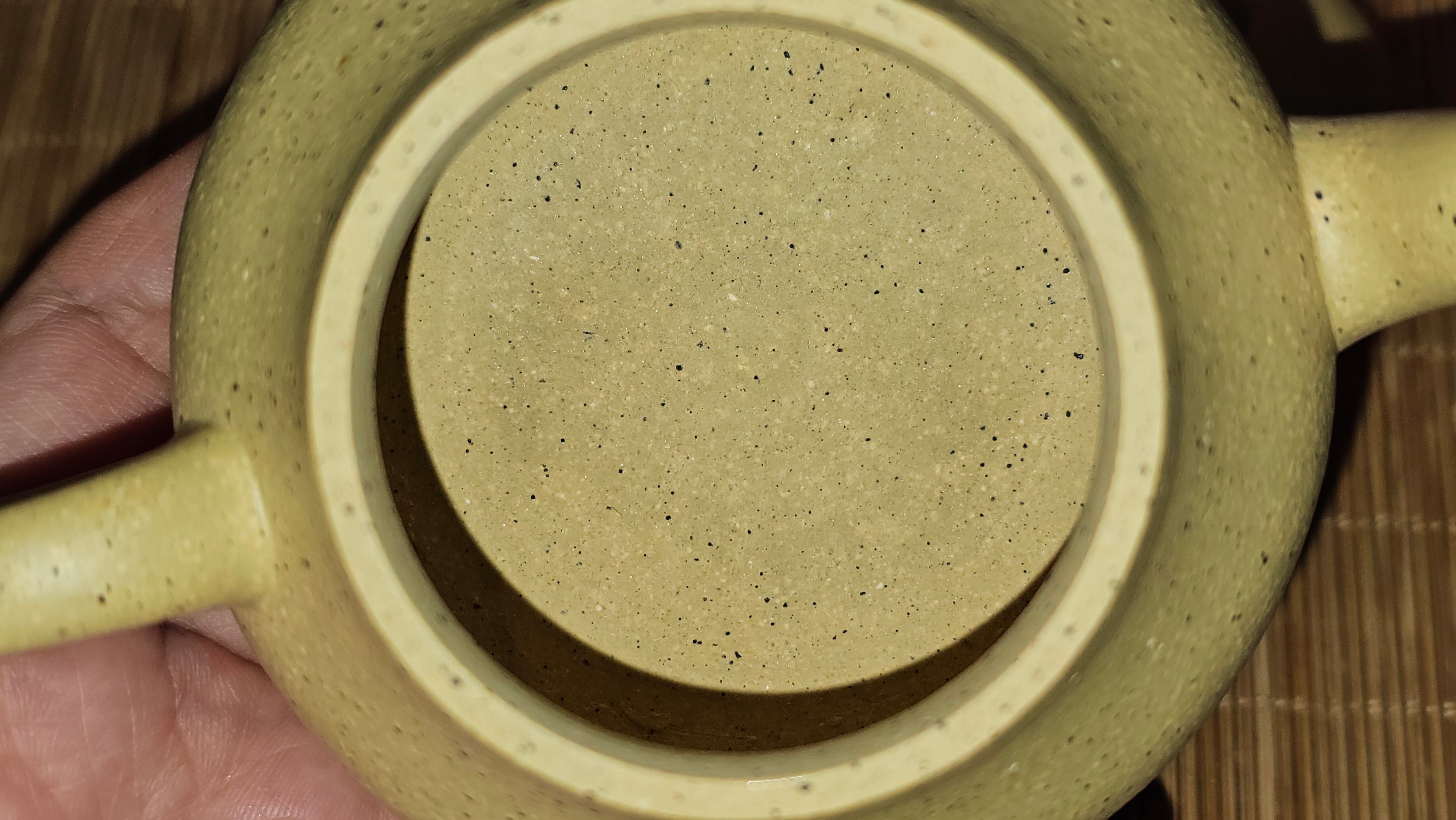 Li Xing 梨形, 163.1ml, Zhi Ma Duan Ni 芝麻段泥, by Craftsman Gu Xiao Ming 顾小明 ~ Congratulations to Mr A.K., 2247hrs 16th June 2025, Seattle, WA.