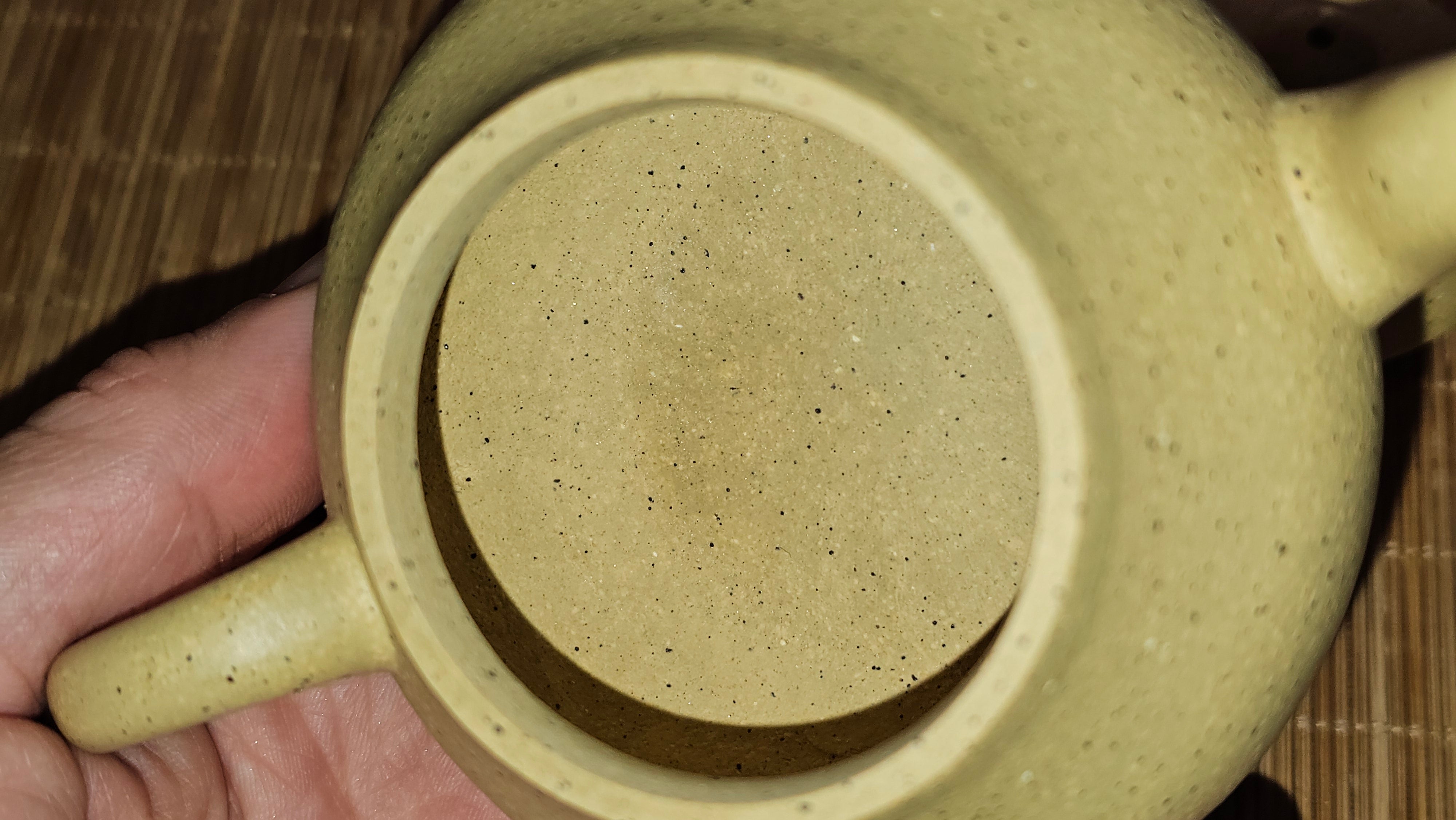 Li Xing 梨形, 163.1ml, Zhi Ma Duan Ni 芝麻段泥, by Craftsman Gu Xiao Ming 顾小明 ~ Congratulations to Mr A.K., 2247hrs 16th June 2025, Seattle, WA.