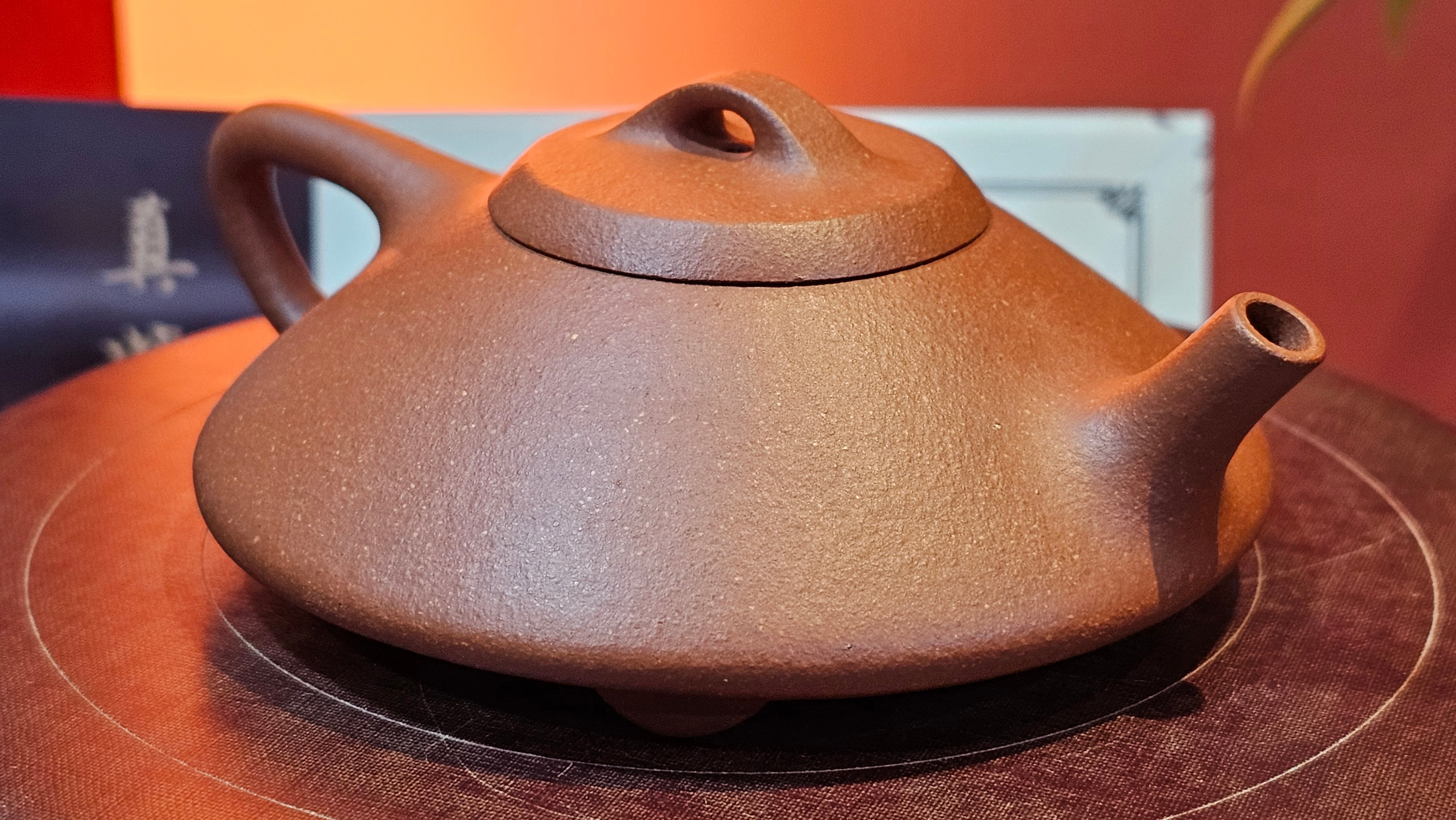 He Piao 合瓢, 151.0ml, Hong Jiang Po Ni 红降坡泥, by Craftsman Chen Gui Zhi 陈桂枝。(Red JiangPoNi is rarer than Yellow JiangPoNi, XiaoMeiYao ZhuNi & ZhaoZhuang ZhuNi) ~ Congratulations to Mr J.T., 0838hrs 20th June 2025, Chippendale, Australia 🇦🇺.