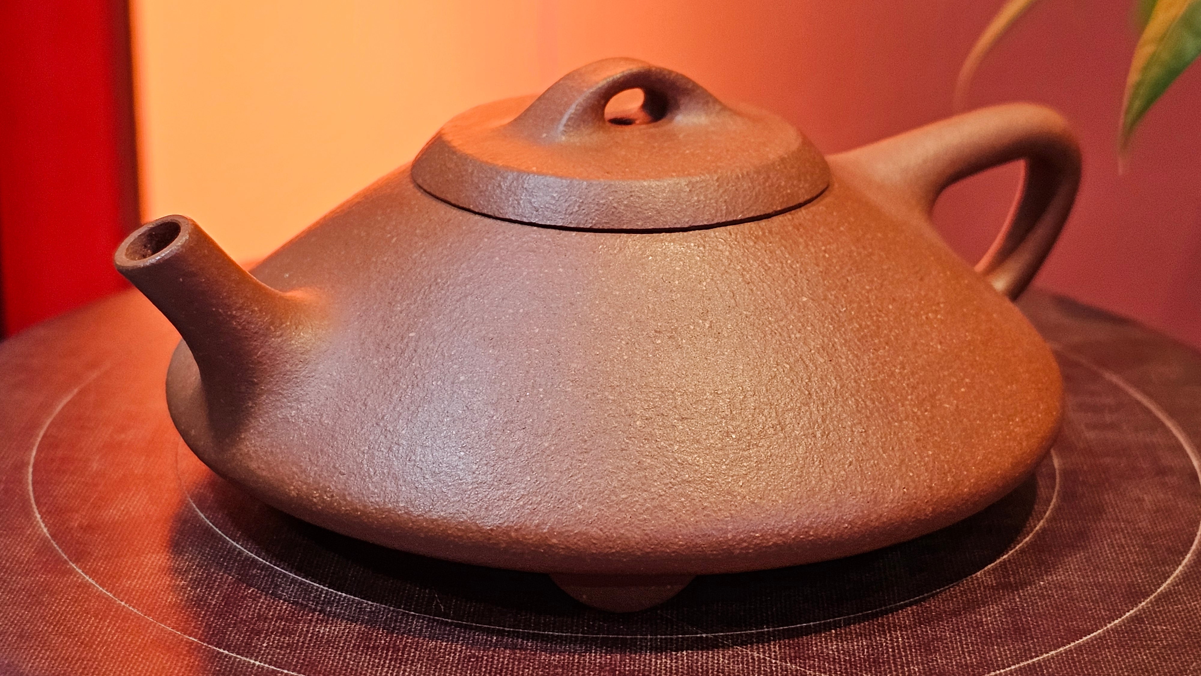 He Piao 合瓢, 151.0ml, Hong Jiang Po Ni 红降坡泥, by Craftsman Chen Gui Zhi 陈桂枝。(Red JiangPoNi is rarer than Yellow JiangPoNi, XiaoMeiYao ZhuNi & ZhaoZhuang ZhuNi) ~ Congratulations to Mr J.T., 0838hrs 20th June 2025, Chippendale, Australia 🇦🇺.