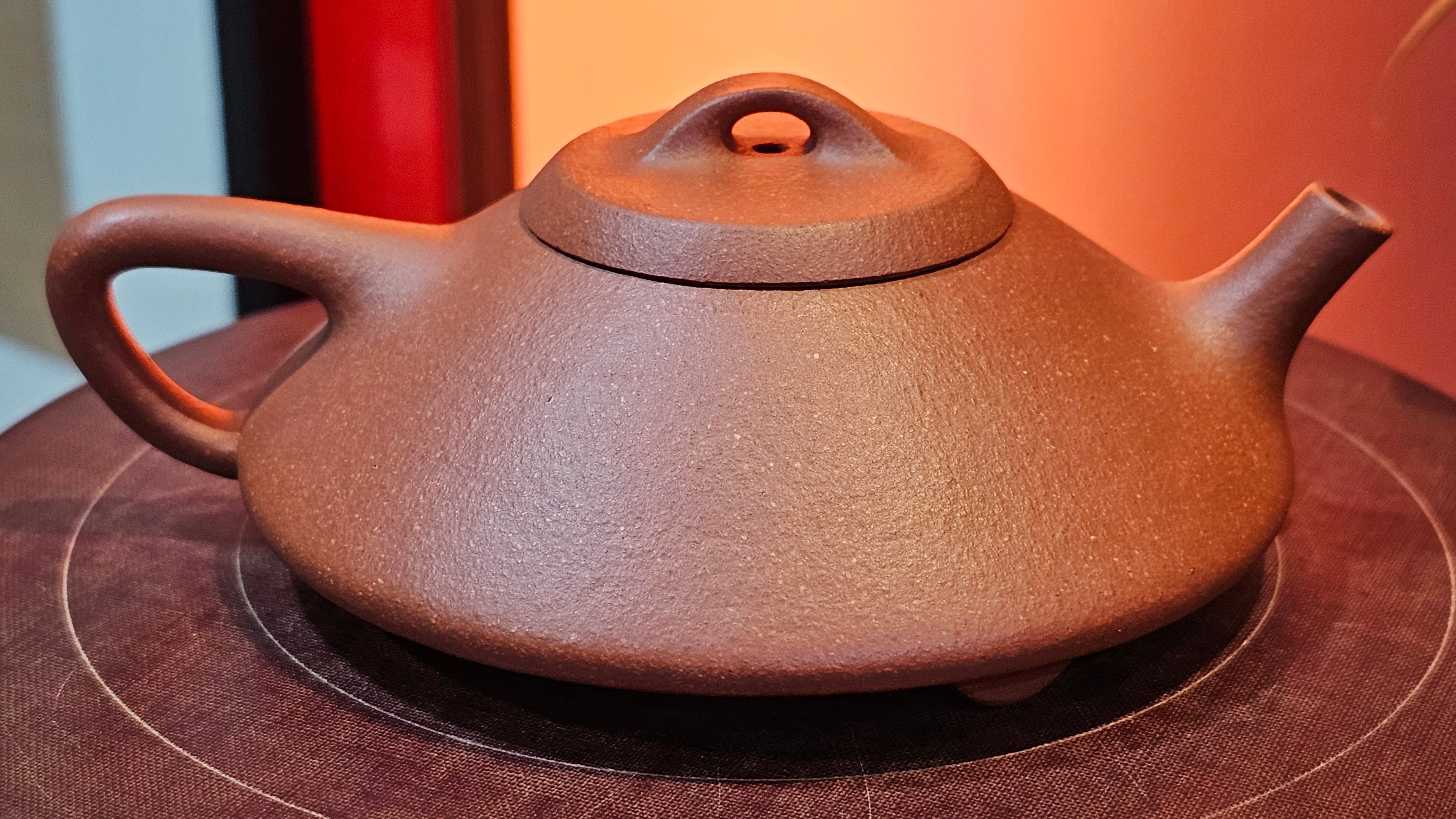 He Piao 合瓢, 151.0ml, Hong Jiang Po Ni 红降坡泥, by Craftsman Chen Gui Zhi 陈桂枝。(Red JiangPoNi is rarer than Yellow JiangPoNi, XiaoMeiYao ZhuNi & ZhaoZhuang ZhuNi) ~ Congratulations to Mr J.T., 0838hrs 20th June 2025, Chippendale, Australia 🇦🇺.