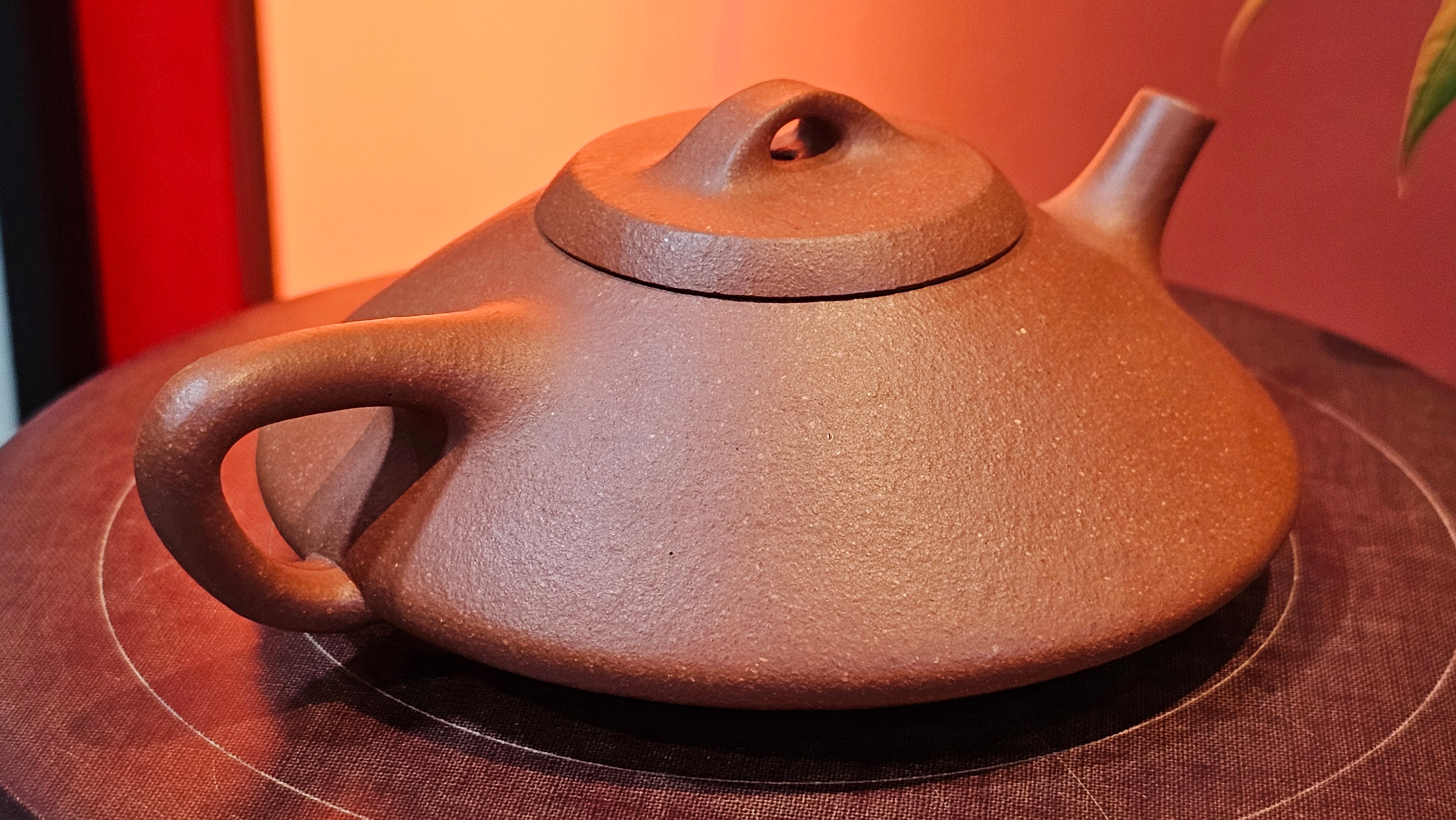 He Piao 合瓢, 151.0ml, Hong Jiang Po Ni 红降坡泥, by Craftsman Chen Gui Zhi 陈桂枝。(Red JiangPoNi is rarer than Yellow JiangPoNi, XiaoMeiYao ZhuNi & ZhaoZhuang ZhuNi) ~ Congratulations to Mr J.T., 0838hrs 20th June 2025, Chippendale, Australia 🇦🇺.