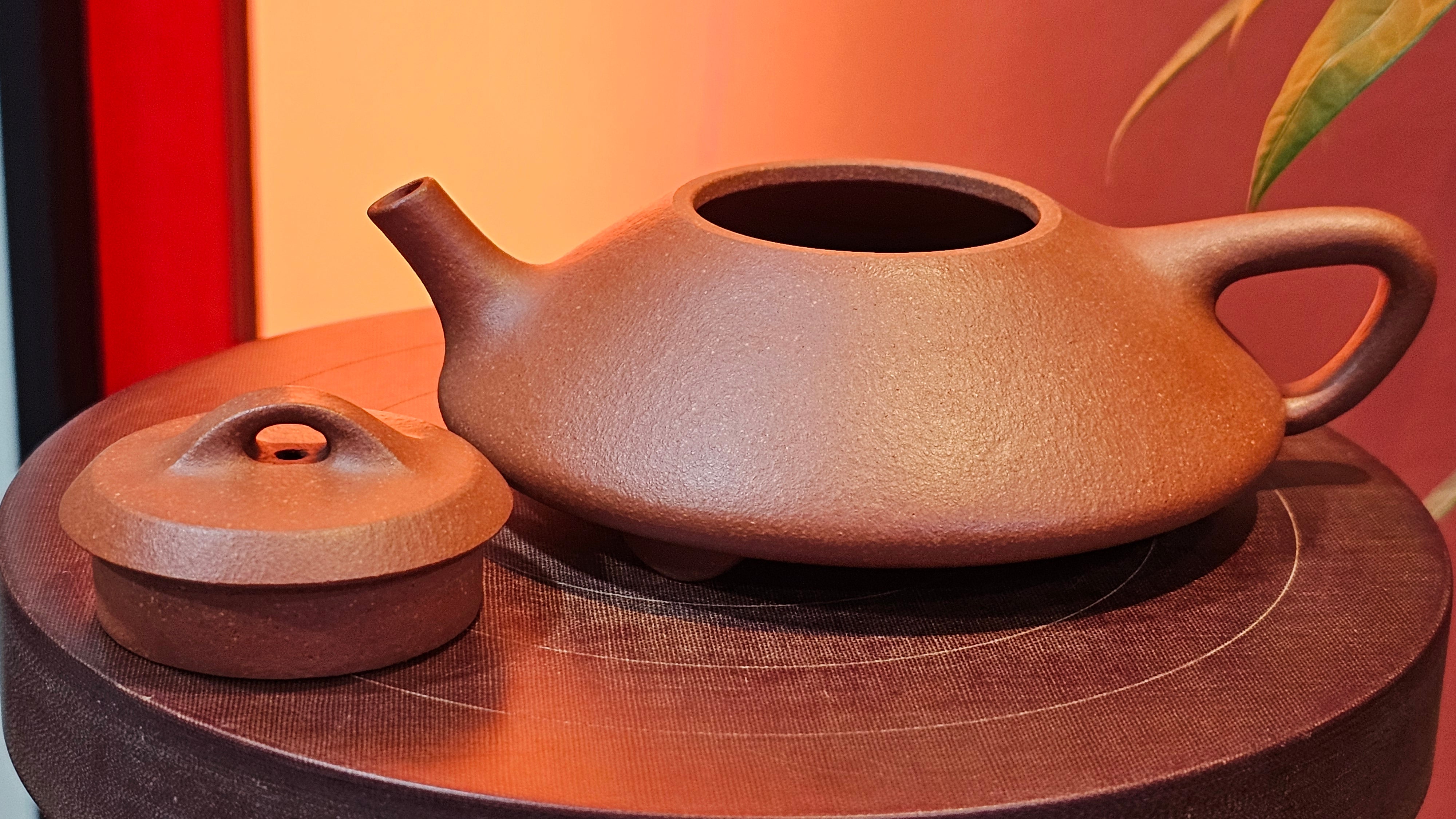 He Piao 合瓢, 151.0ml, Hong Jiang Po Ni 红降坡泥, by Craftsman Chen Gui Zhi 陈桂枝。(Red JiangPoNi is rarer than Yellow JiangPoNi, XiaoMeiYao ZhuNi & ZhaoZhuang ZhuNi) ~ Congratulations to Mr J.T., 0838hrs 20th June 2025, Chippendale, Australia 🇦🇺.