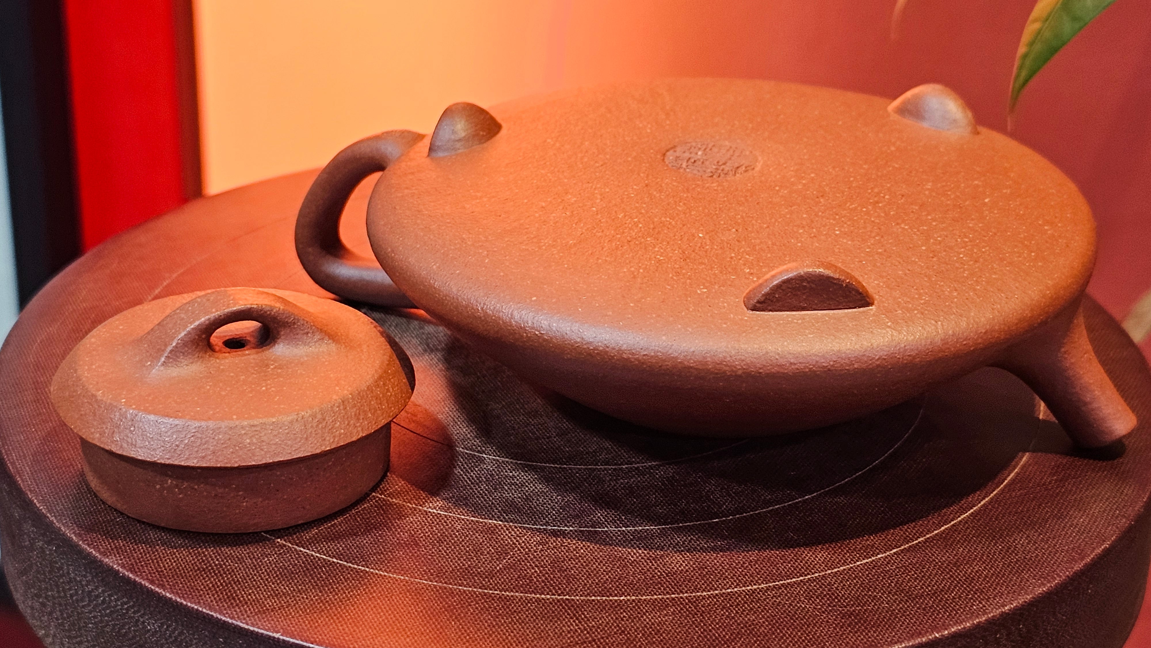 He Piao 合瓢, 151.0ml, Hong Jiang Po Ni 红降坡泥, by Craftsman Chen Gui Zhi 陈桂枝。(Red JiangPoNi is rarer than Yellow JiangPoNi, XiaoMeiYao ZhuNi & ZhaoZhuang ZhuNi) ~ Congratulations to Mr J.T., 0838hrs 20th June 2025, Chippendale, Australia 🇦🇺.