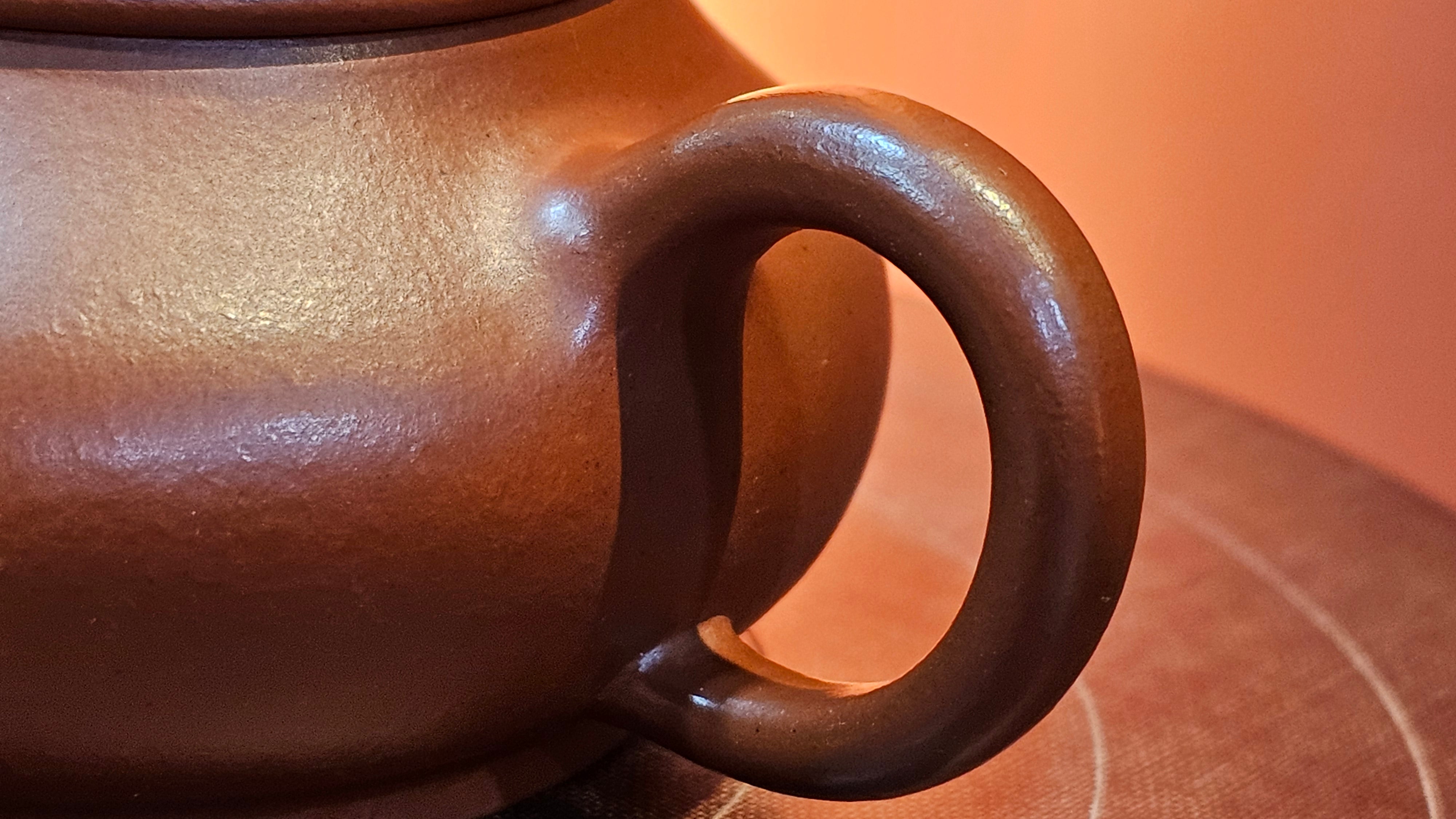 Ming Lu 明炉, 131.5ml, Xiao Mei Yao Zhu Ni 小煤窑朱泥, by our Collaborative Craftsman Wang Xing 王兴 ~ Congratulations to Ms F.W.! 1306hrs 20th July, Berlin, Germany 🇩🇪.