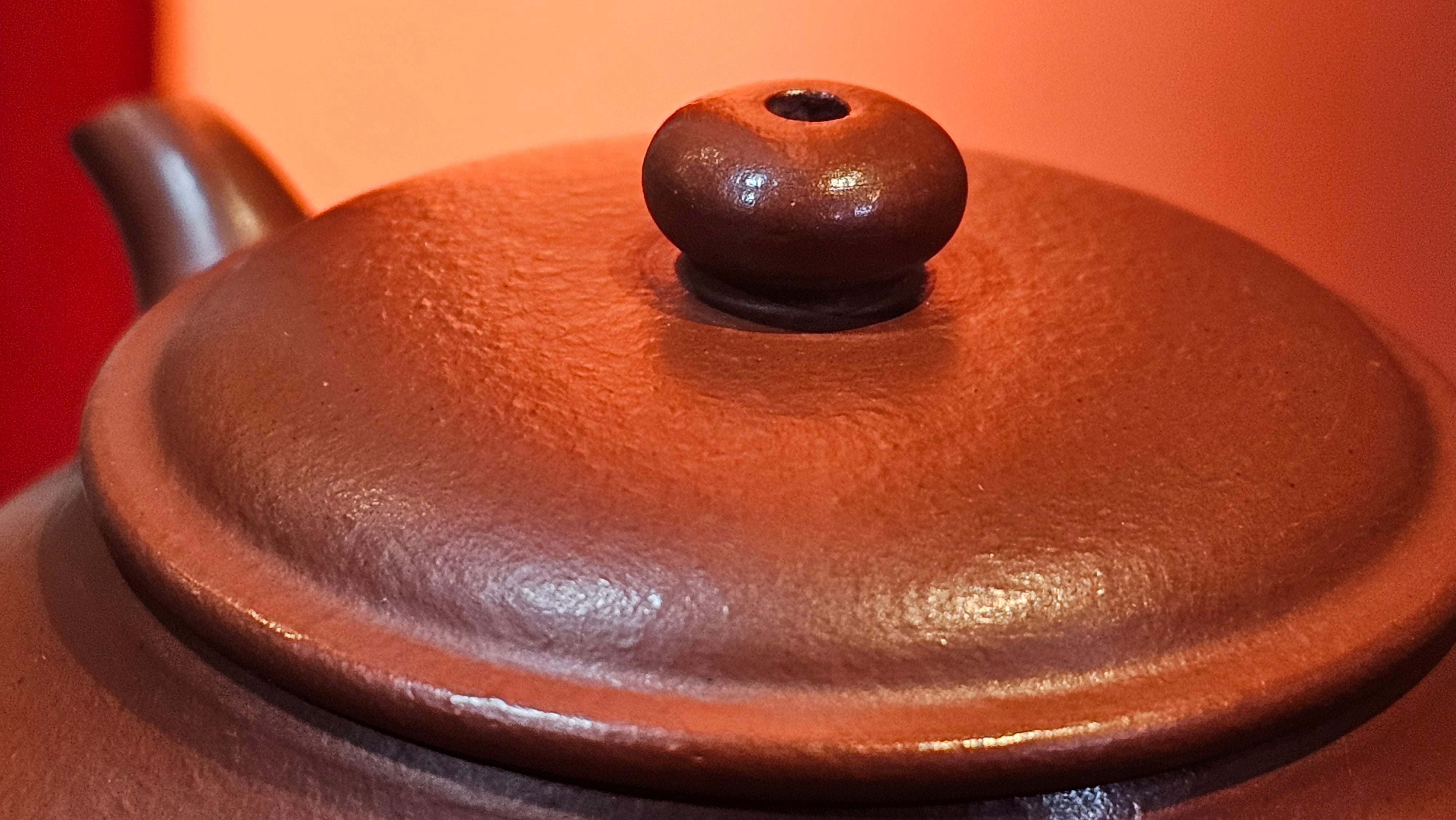 Ming Lu 明炉, 131.5ml, Xiao Mei Yao Zhu Ni 小煤窑朱泥, by our Collaborative Craftsman Wang Xing 王兴 ~ Congratulations to Ms F.W.! 1306hrs 20th July, Berlin, Germany 🇩🇪.