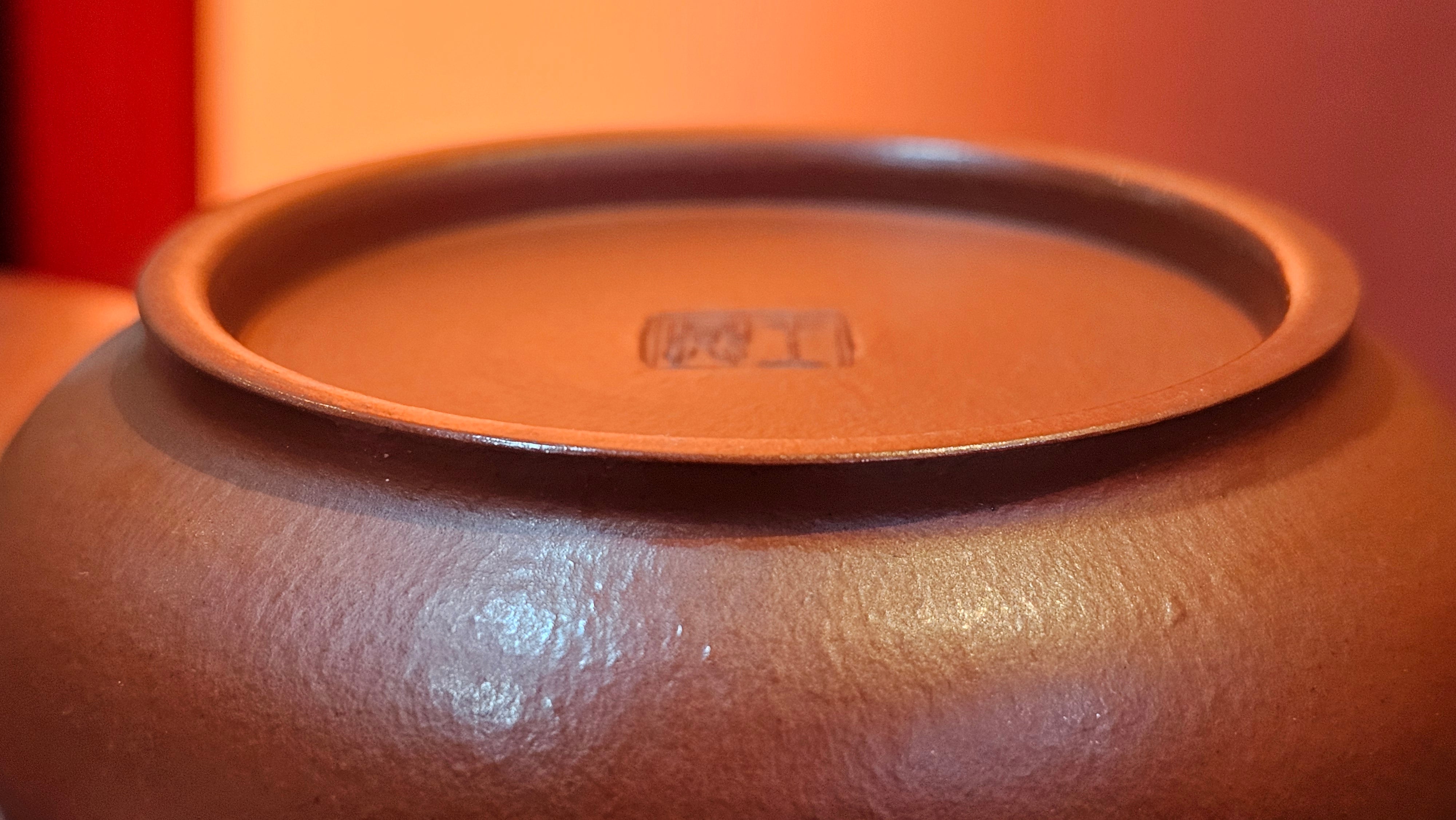 Ming Lu 明炉, 131.5ml, Xiao Mei Yao Zhu Ni 小煤窑朱泥, by our Collaborative Craftsman Wang Xing 王兴 ~ Congratulations to Ms F.W.! 1306hrs 20th July, Berlin, Germany 🇩🇪.