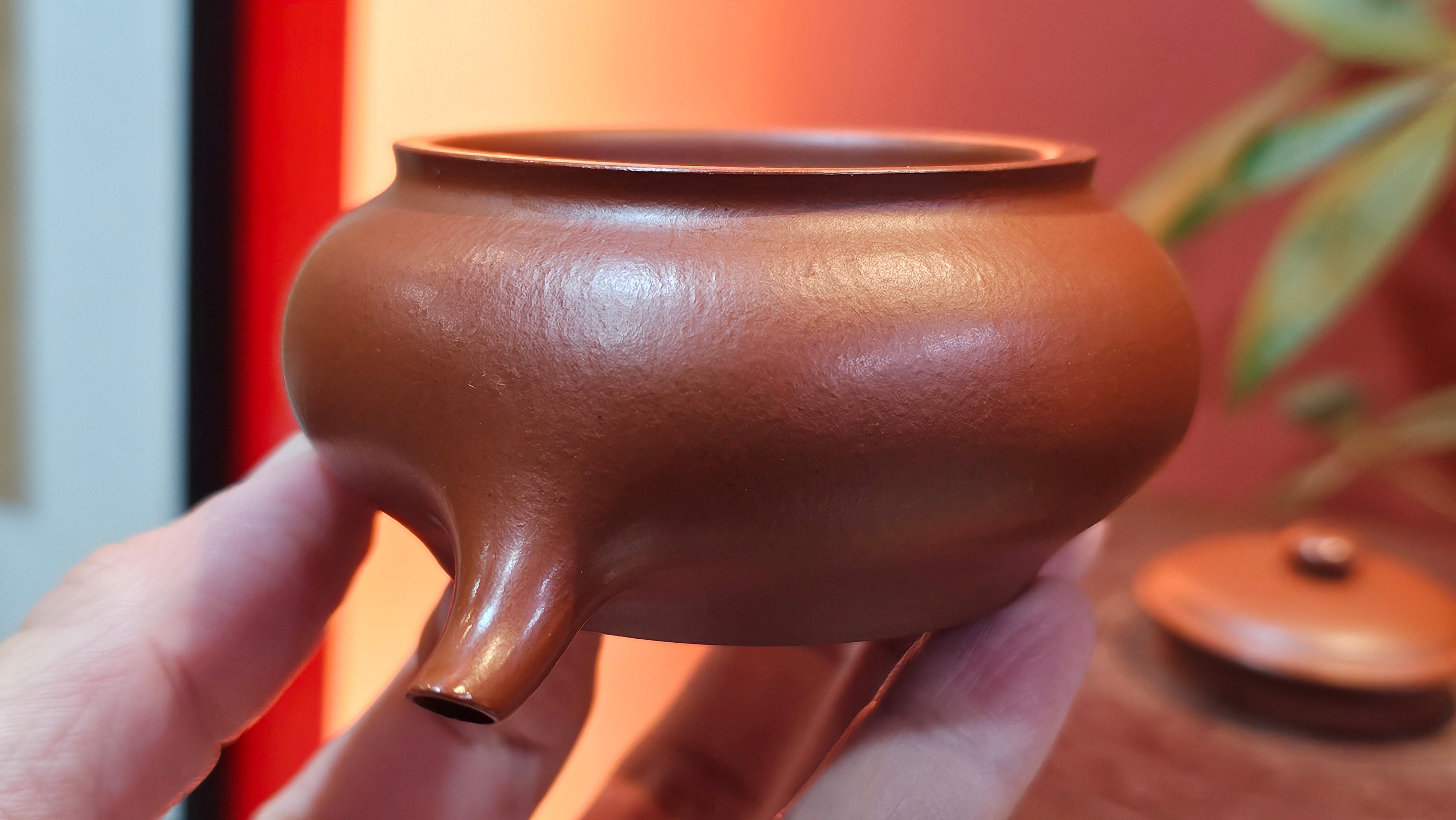 Ming Lu 明炉, 131.5ml, Xiao Mei Yao Zhu Ni 小煤窑朱泥, by our Collaborative Craftsman Wang Xing 王兴 ~ Congratulations to Ms F.W.! 1306hrs 20th July, Berlin, Germany 🇩🇪.