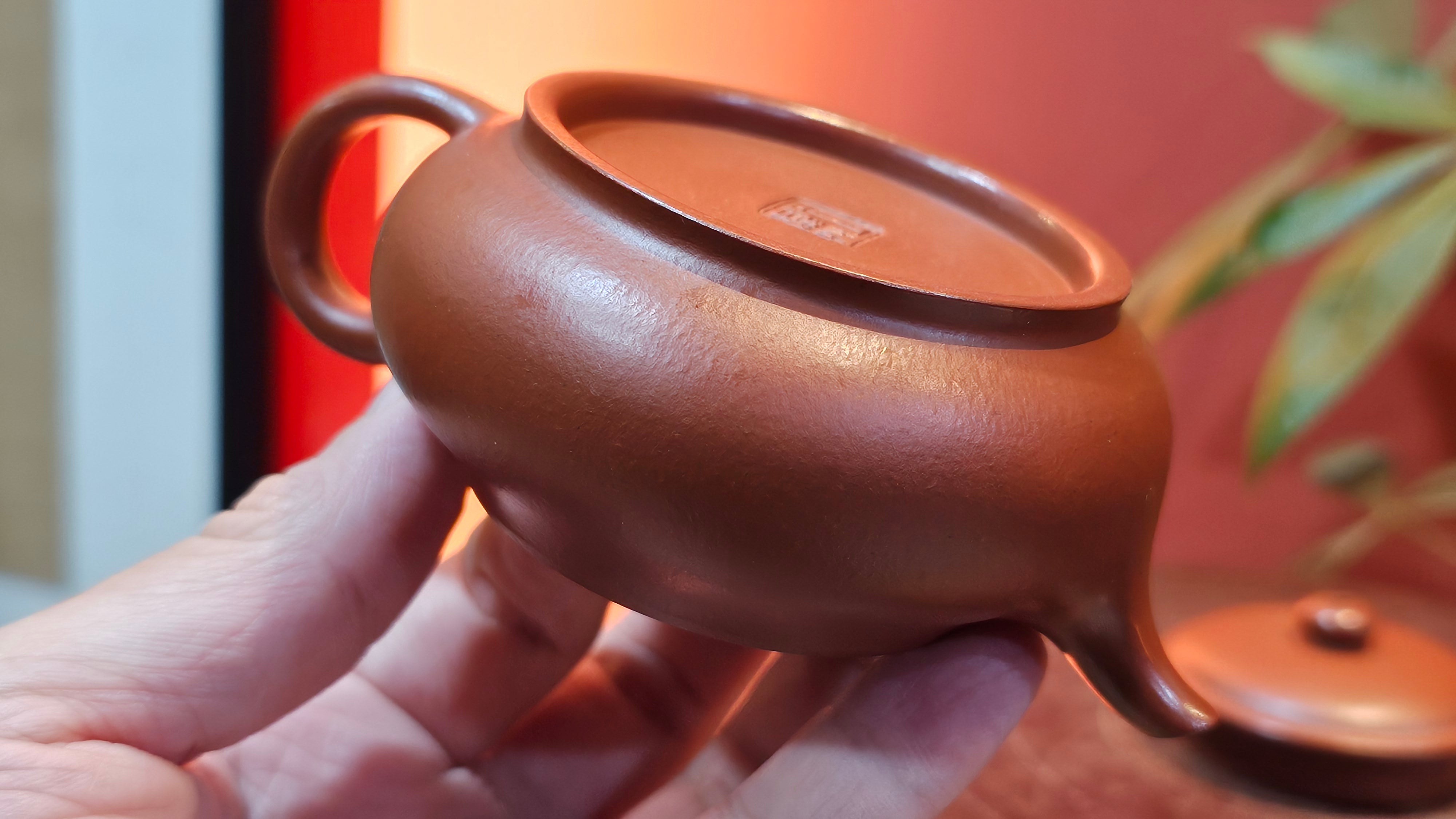 Ming Lu 明炉, 131.5ml, Xiao Mei Yao Zhu Ni 小煤窑朱泥, by our Collaborative Craftsman Wang Xing 王兴 ~ Congratulations to Ms F.W.! 1306hrs 20th July, Berlin, Germany 🇩🇪.