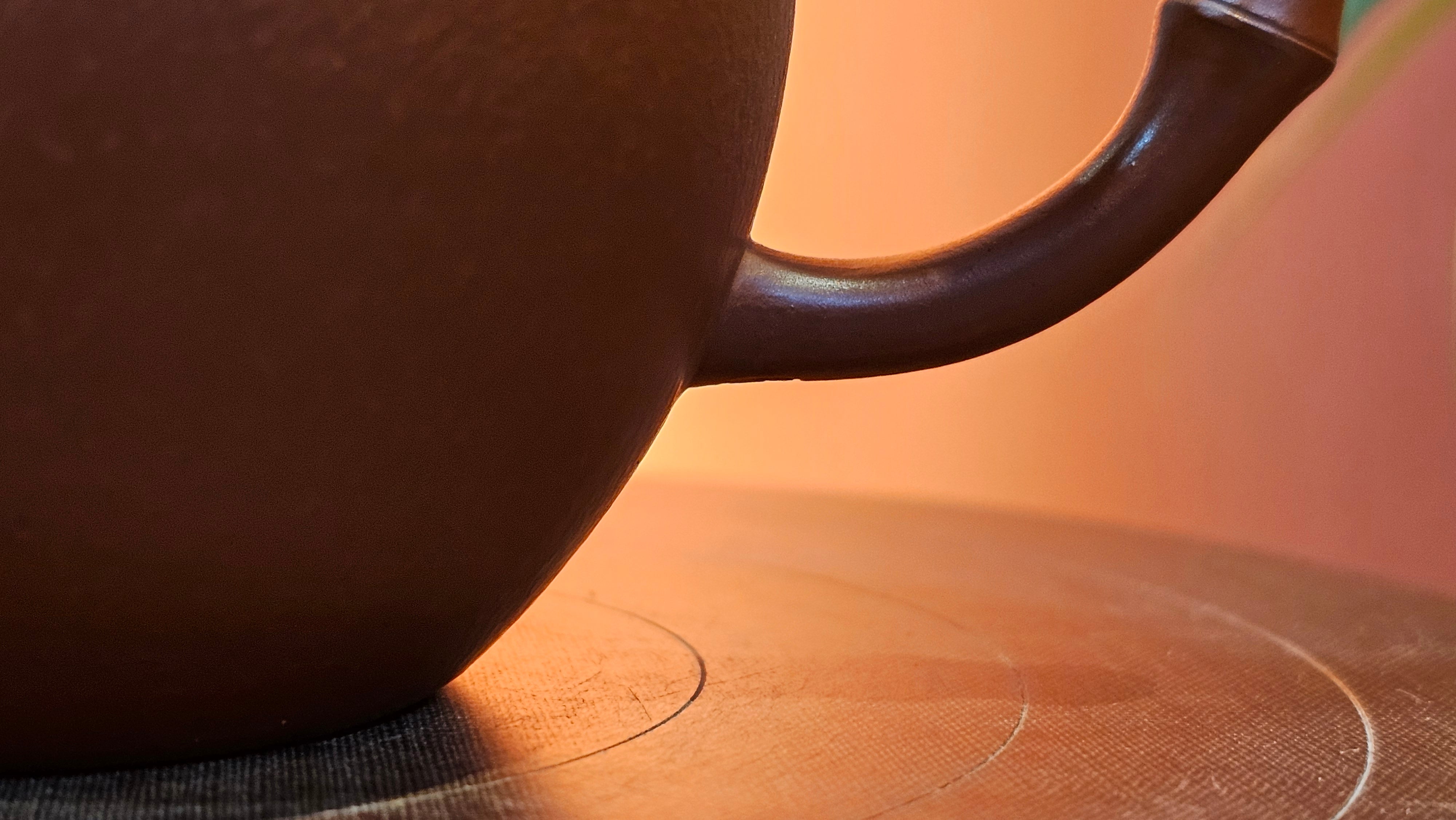 《高风亮节》"Gao Feng Liang Jie", 218.3ml, Ornate 花器! ~ Xiao Mei Yao Zhu Ni 小煤窑朱泥,  by Craftsman Shi Yun 石芸 ~ Congratulations!to Ms D.L.! 1440hrs 15th Sept 2025, Minot, ND!