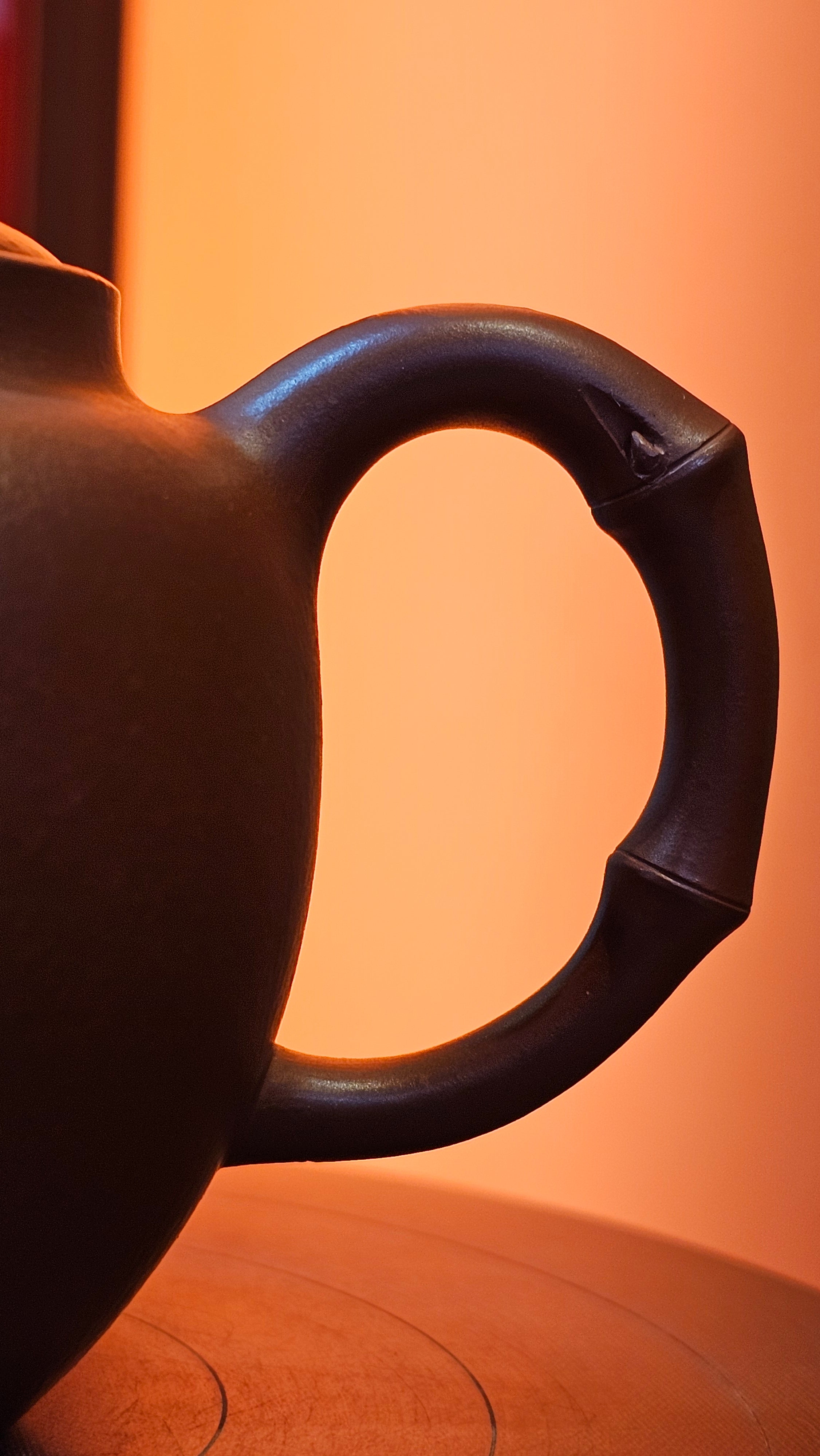 《高风亮节》"Gao Feng Liang Jie", 218.3ml, Ornate 花器! ~ Xiao Mei Yao Zhu Ni 小煤窑朱泥,  by Craftsman Shi Yun 石芸 ~ Congratulations!to Ms D.L.! 1440hrs 15th Sept 2025, Minot, ND!