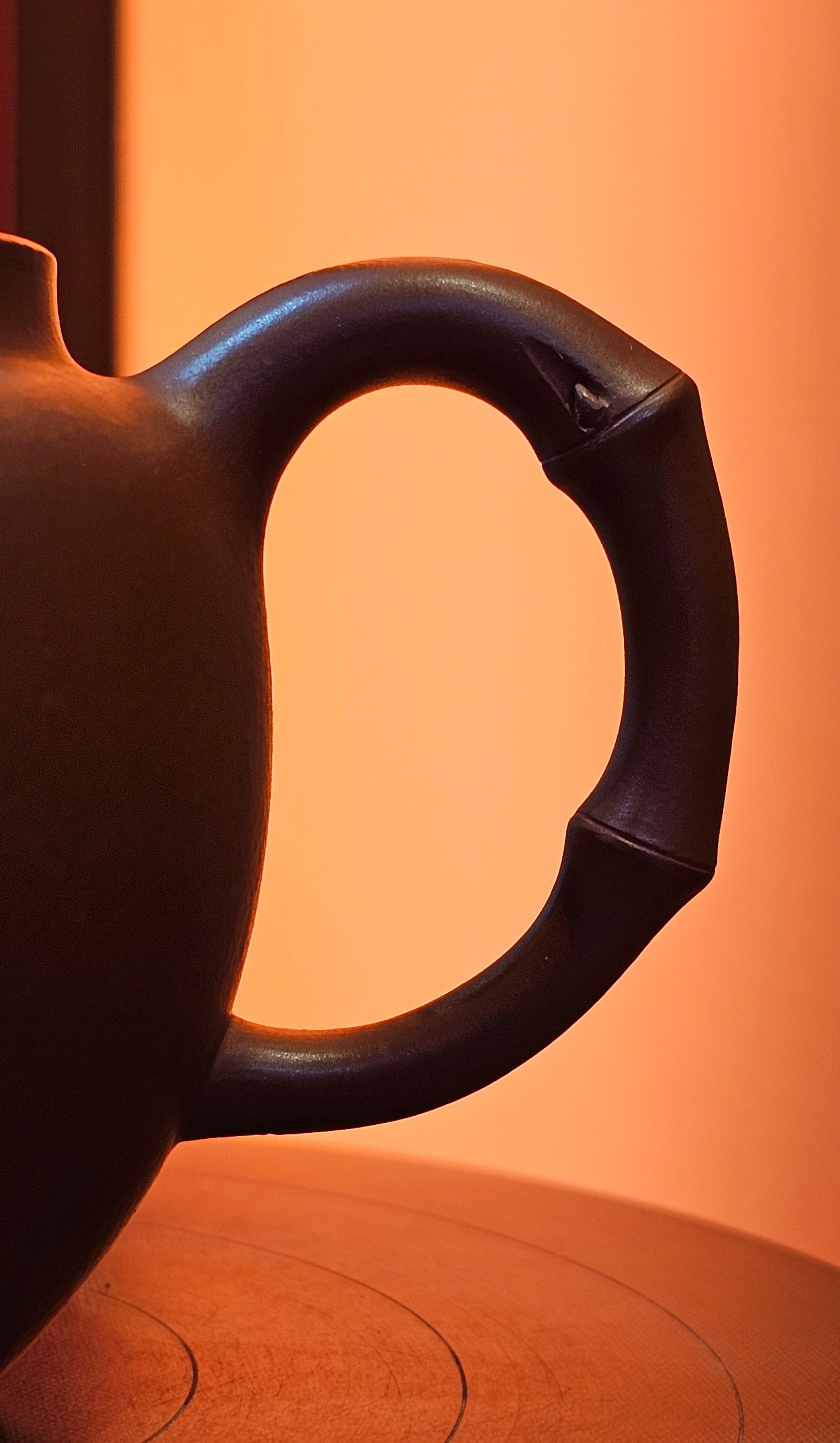 《高风亮节》"Gao Feng Liang Jie", 218.3ml, Ornate 花器! ~ Xiao Mei Yao Zhu Ni 小煤窑朱泥,  by Craftsman Shi Yun 石芸 ~ Congratulations!to Ms D.L.! 1440hrs 15th Sept 2025, Minot, ND!