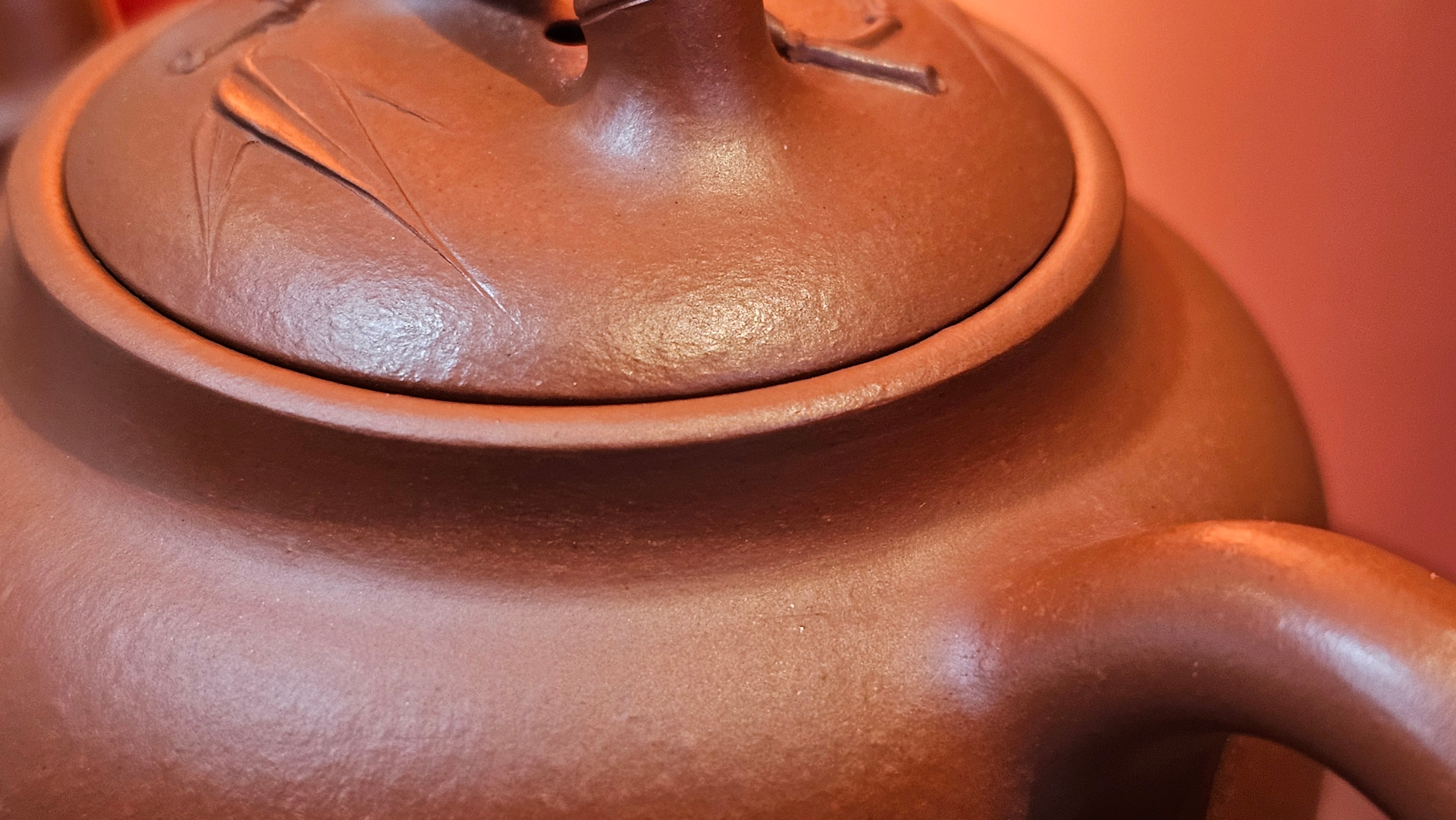 《高风亮节》"Gao Feng Liang Jie", 218.3ml, Ornate 花器! ~ Xiao Mei Yao Zhu Ni 小煤窑朱泥,  by Craftsman Shi Yun 石芸 ~ Congratulations!to Ms D.L.! 1440hrs 15th Sept 2025, Minot, ND!