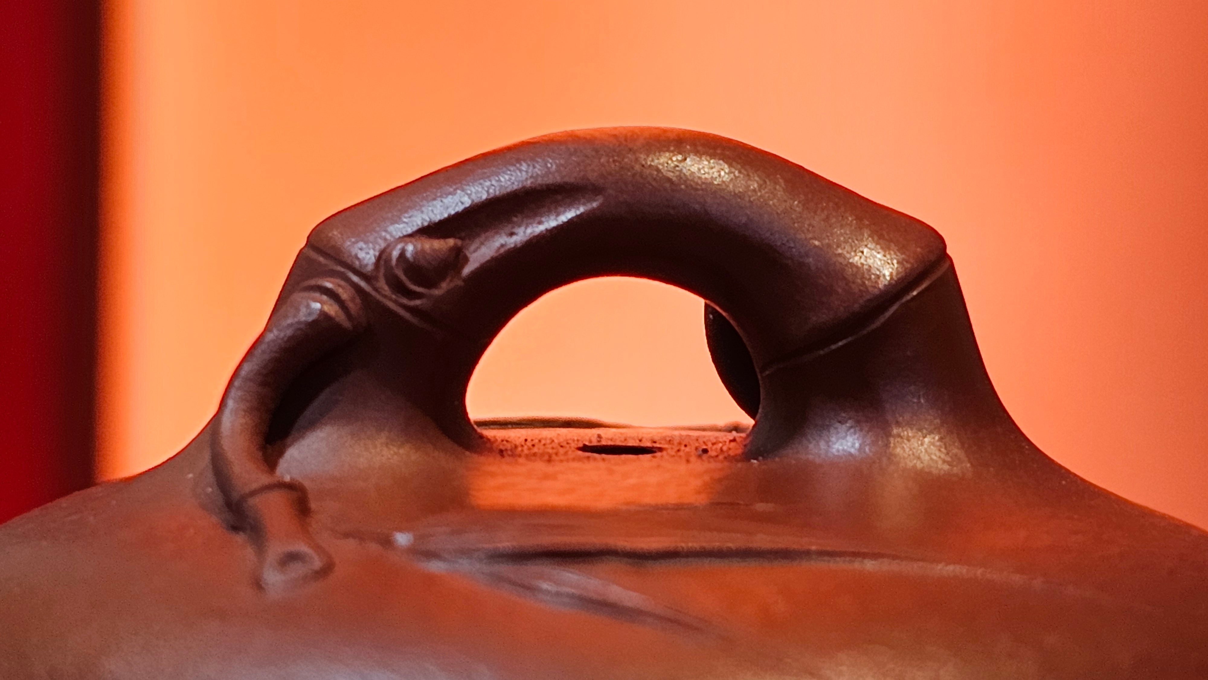 《高风亮节》"Gao Feng Liang Jie", 218.3ml, Ornate 花器! ~ Xiao Mei Yao Zhu Ni 小煤窑朱泥,  by Craftsman Shi Yun 石芸 ~ Congratulations!to Ms D.L.! 1440hrs 15th Sept 2025, Minot, ND!