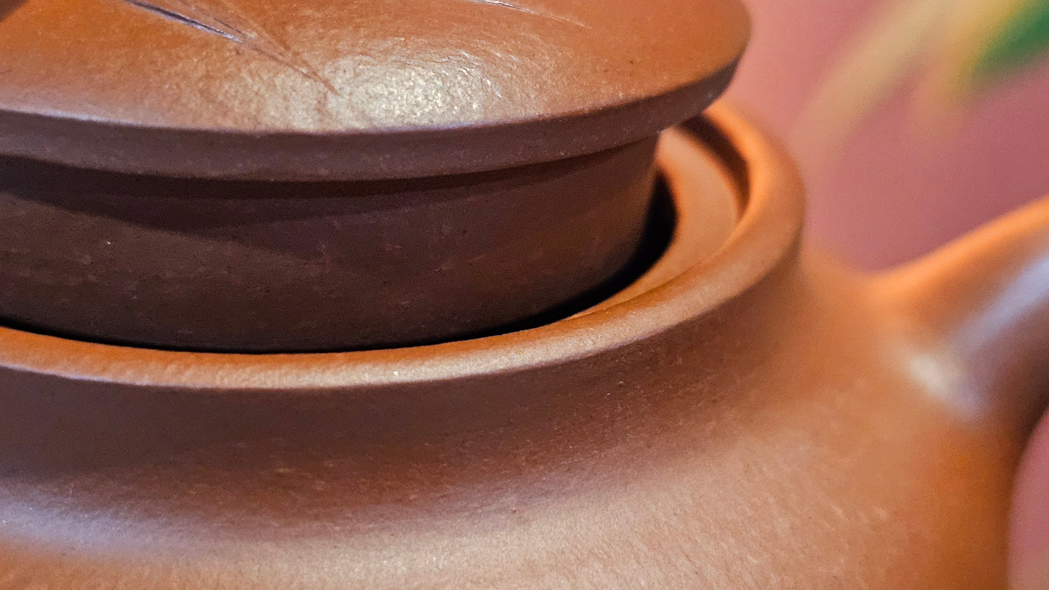 《高风亮节》"Gao Feng Liang Jie", 218.3ml, Ornate 花器! ~ Xiao Mei Yao Zhu Ni 小煤窑朱泥,  by Craftsman Shi Yun 石芸 ~ Congratulations!to Ms D.L.! 1440hrs 15th Sept 2025, Minot, ND!