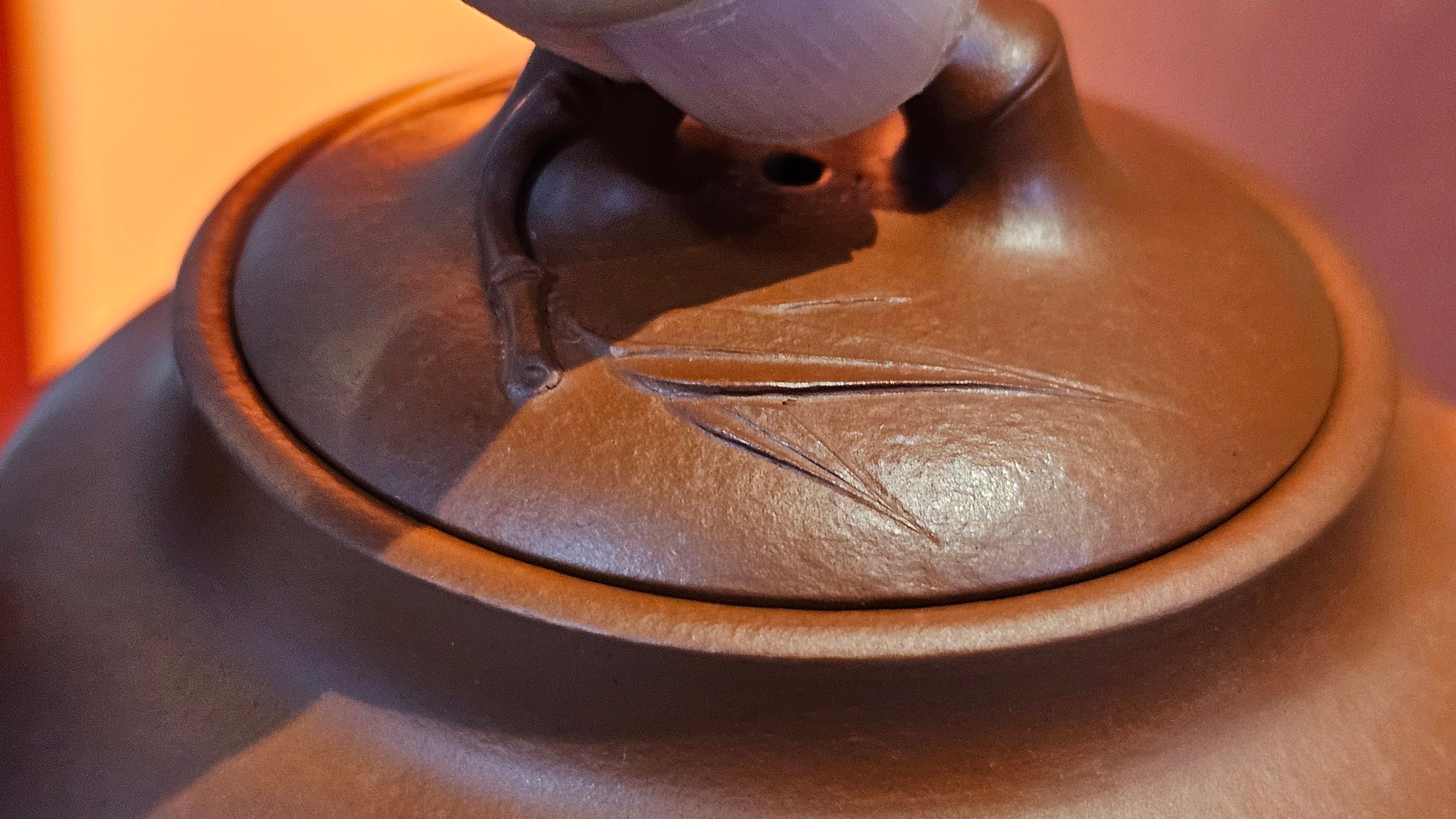 《高风亮节》"Gao Feng Liang Jie", 218.3ml, Ornate 花器! ~ Xiao Mei Yao Zhu Ni 小煤窑朱泥,  by Craftsman Shi Yun 石芸 ~ Congratulations!to Ms D.L.! 1440hrs 15th Sept 2025, Minot, ND!