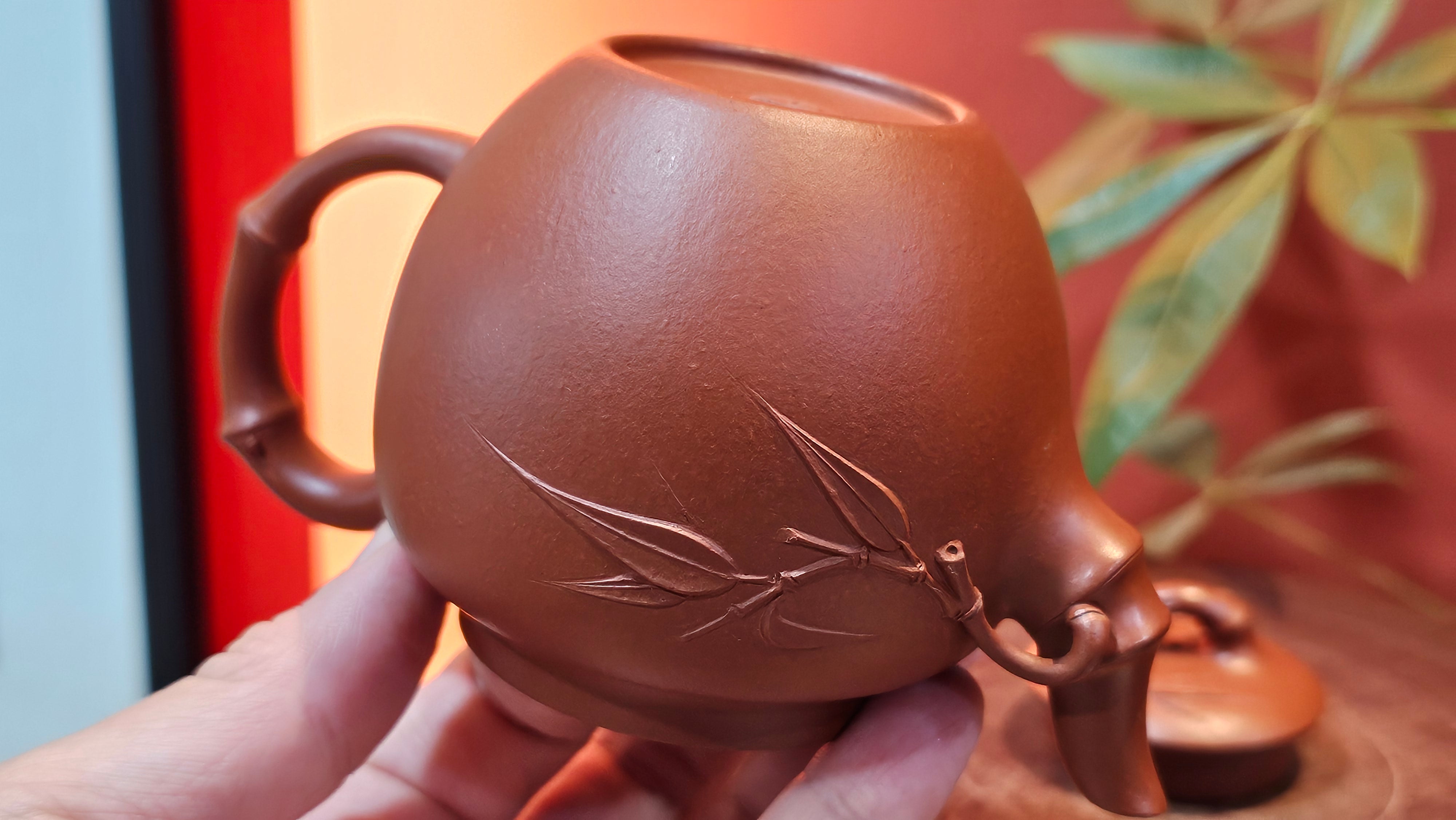 《高风亮节》"Gao Feng Liang Jie", 218.3ml, Ornate 花器! ~ Xiao Mei Yao Zhu Ni 小煤窑朱泥,  by Craftsman Shi Yun 石芸 ~ Congratulations!to Ms D.L.! 1440hrs 15th Sept 2025, Minot, ND!