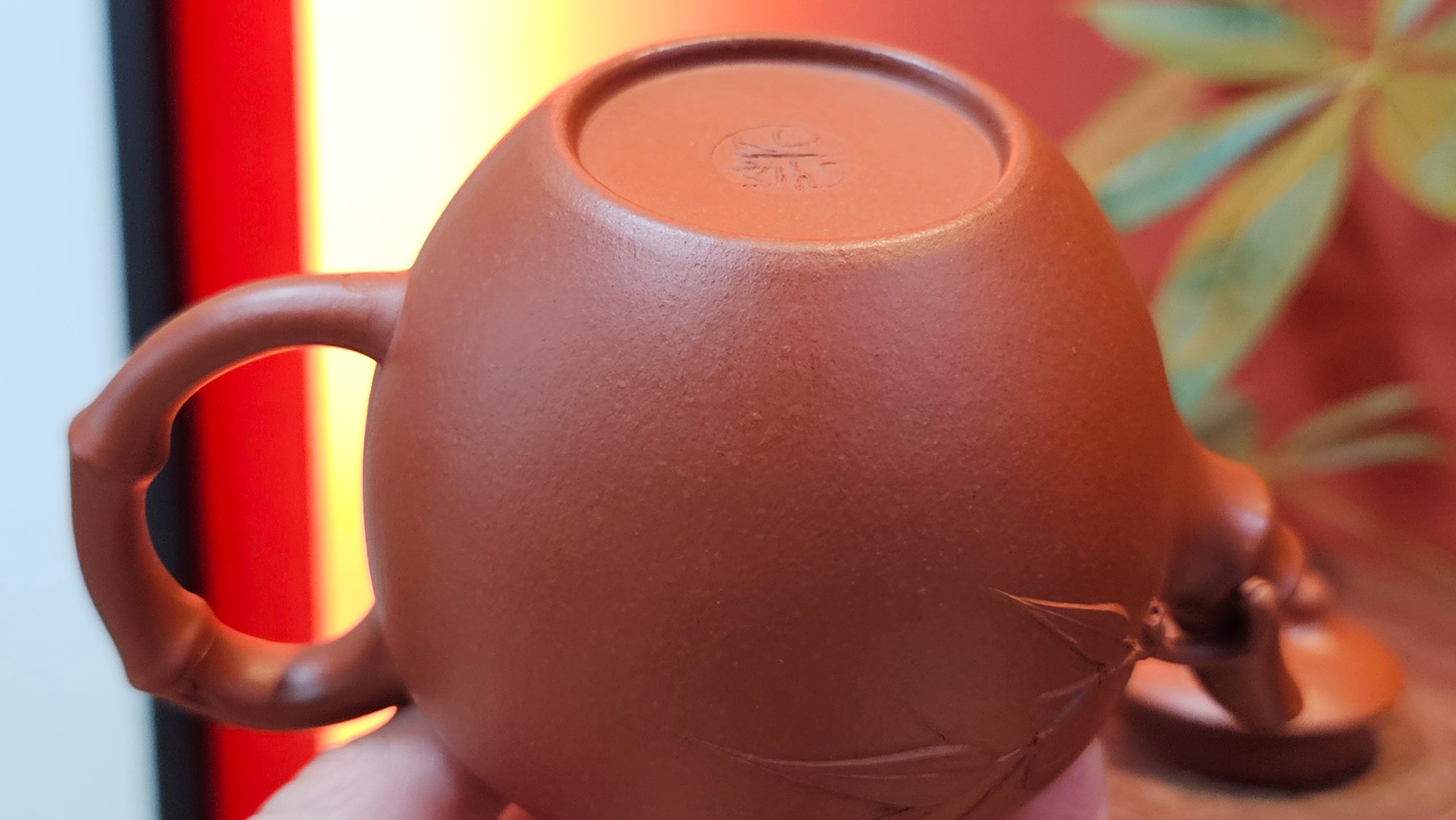 《高风亮节》"Gao Feng Liang Jie", 218.3ml, Ornate 花器! ~ Xiao Mei Yao Zhu Ni 小煤窑朱泥,  by Craftsman Shi Yun 石芸 ~ Congratulations!to Ms D.L.! 1440hrs 15th Sept 2025, Minot, ND!