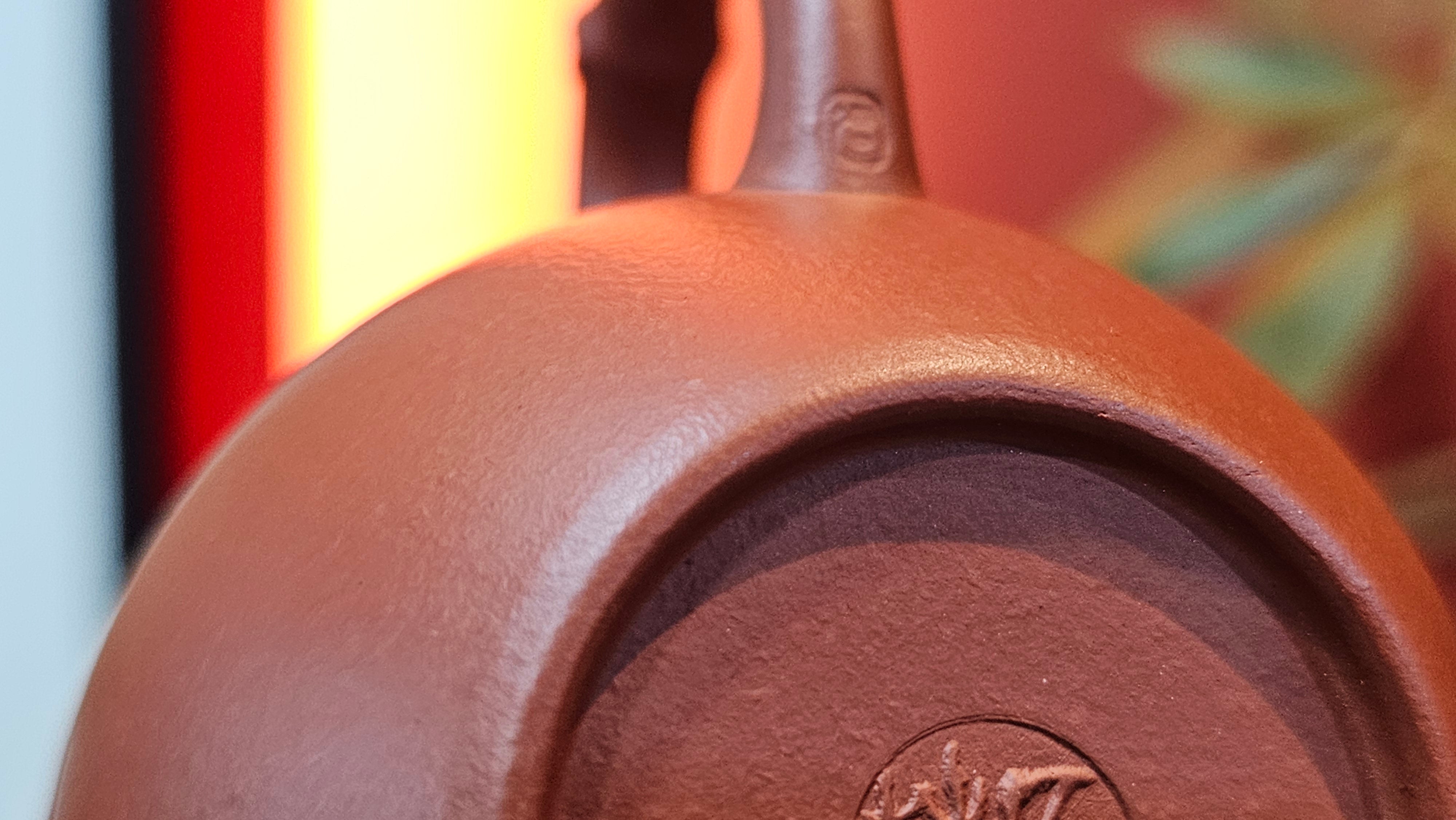 《高风亮节》"Gao Feng Liang Jie", 218.3ml, Ornate 花器! ~ Xiao Mei Yao Zhu Ni 小煤窑朱泥,  by Craftsman Shi Yun 石芸 ~ Congratulations!to Ms D.L.! 1440hrs 15th Sept 2025, Minot, ND!