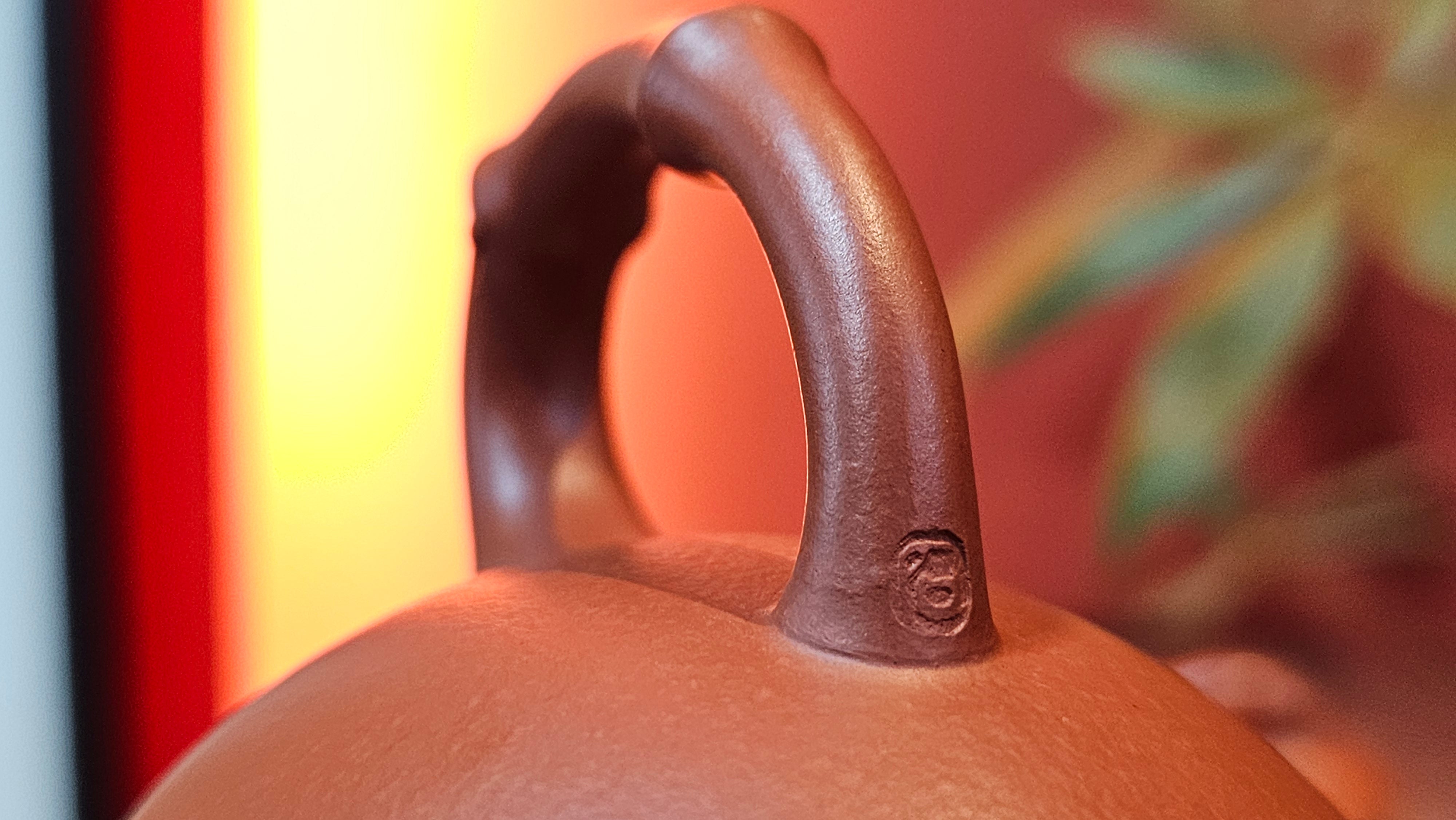 《高风亮节》"Gao Feng Liang Jie", 218.3ml, Ornate 花器! ~ Xiao Mei Yao Zhu Ni 小煤窑朱泥,  by Craftsman Shi Yun 石芸 ~ Congratulations!to Ms D.L.! 1440hrs 15th Sept 2025, Minot, ND!